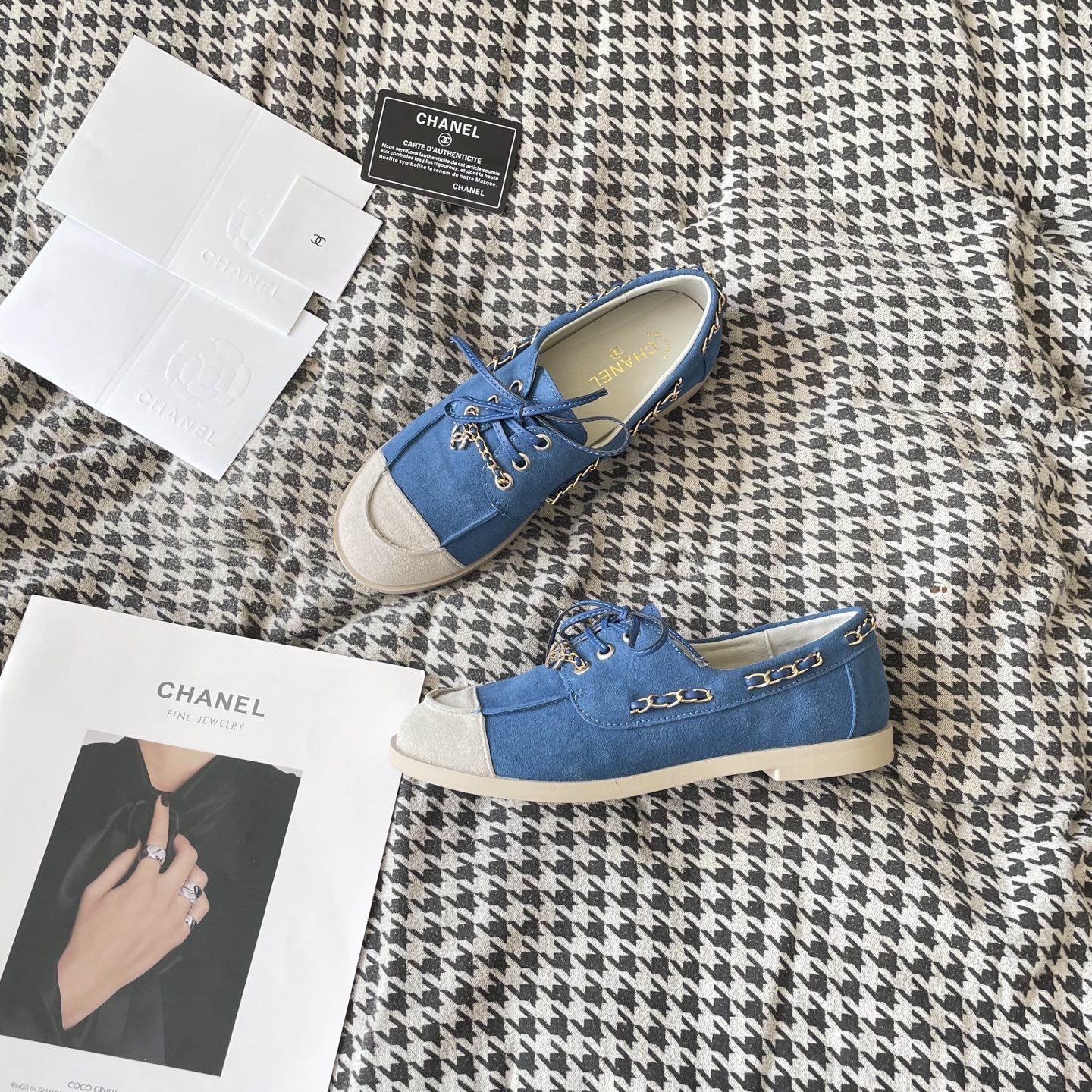 A0PQ  $55.88  SIZE 35-41 gallery