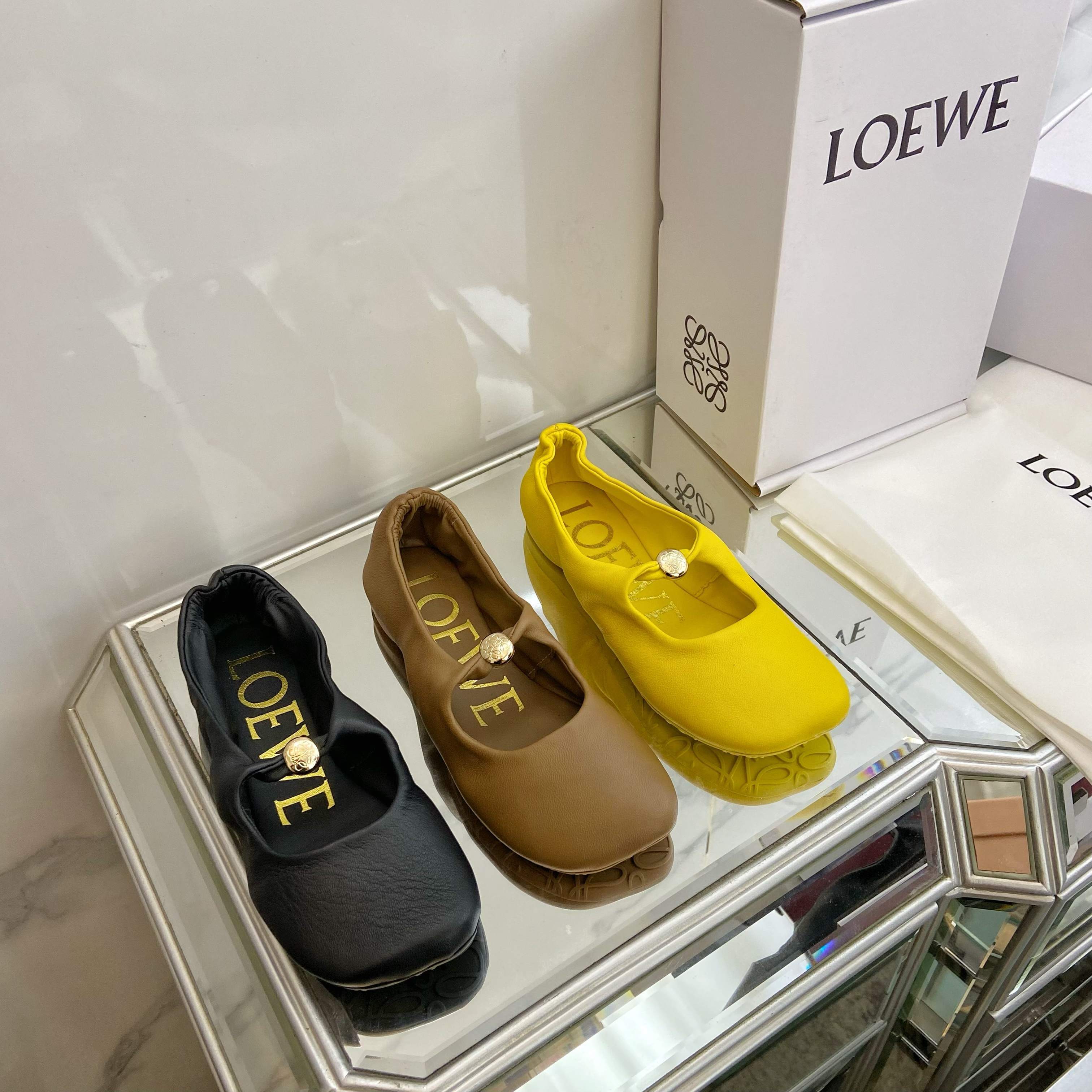 A0PS  $53.88  SIZE 35-40 gallery