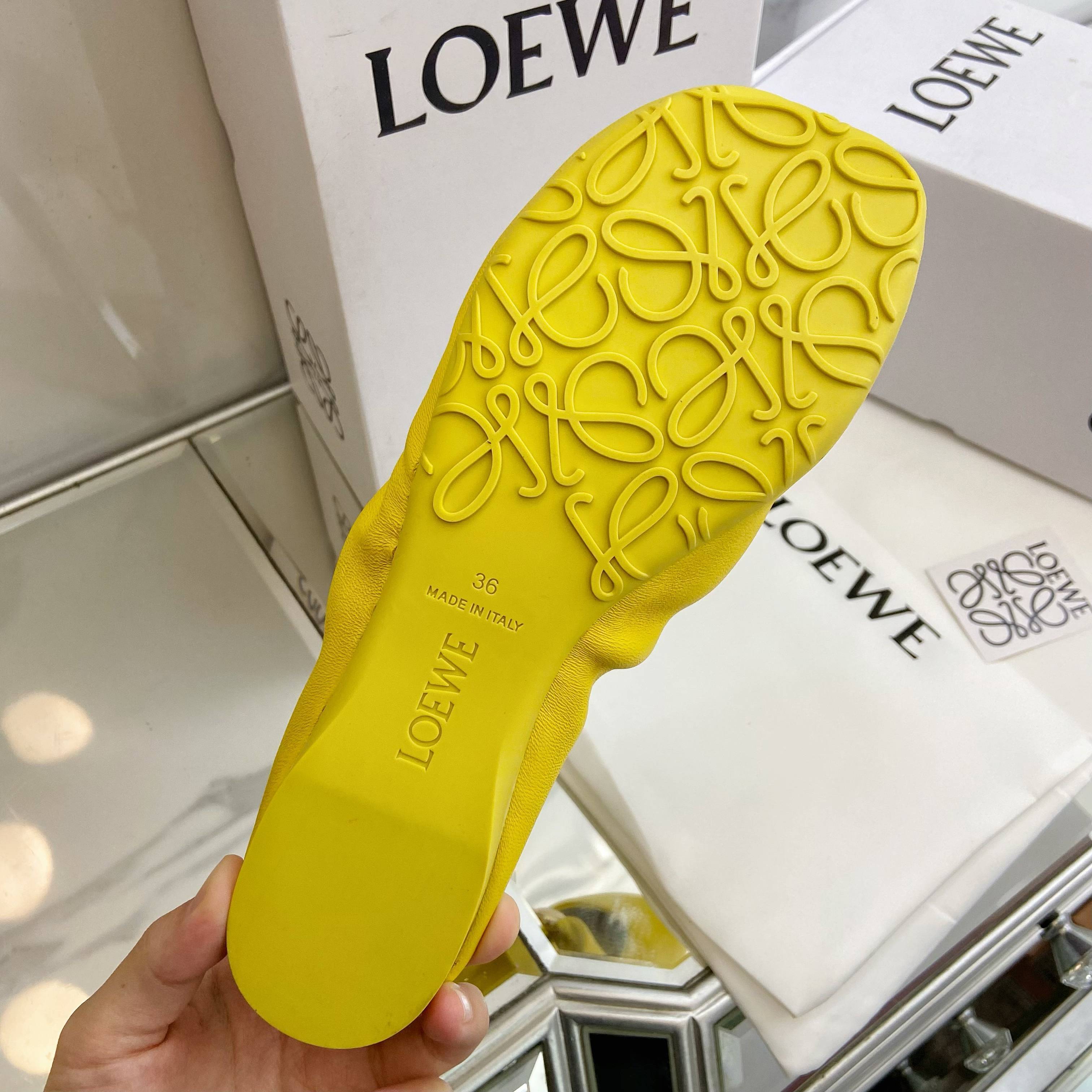 A0PS  $53.88  SIZE 35-40 gallery