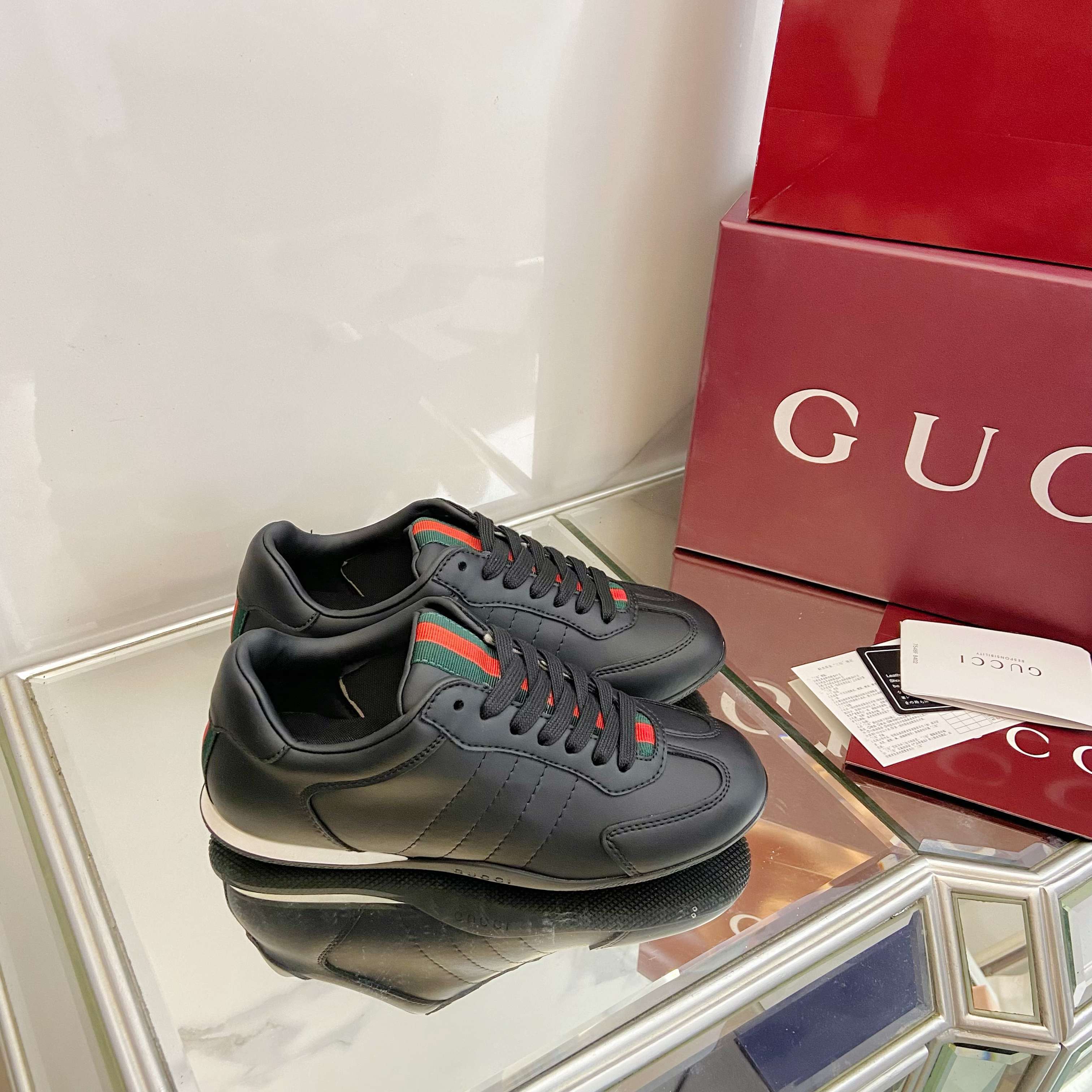 A0PU  $58.88  SIZE 35-44 gallery