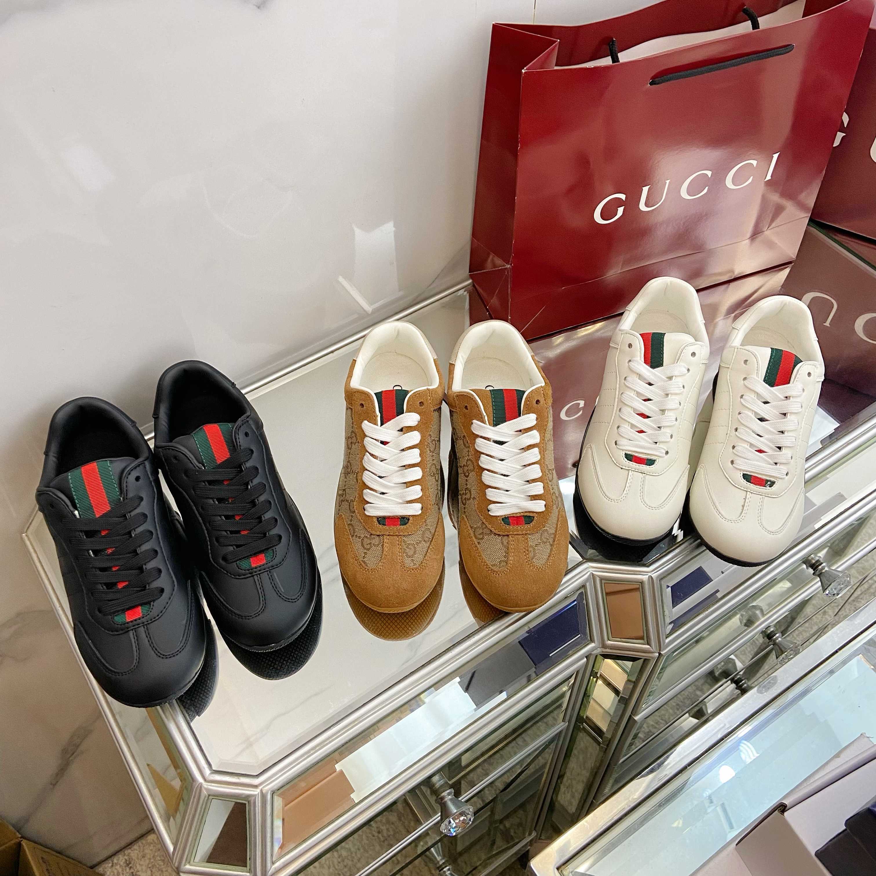 A0PU  $58.88  SIZE 35-44 gallery