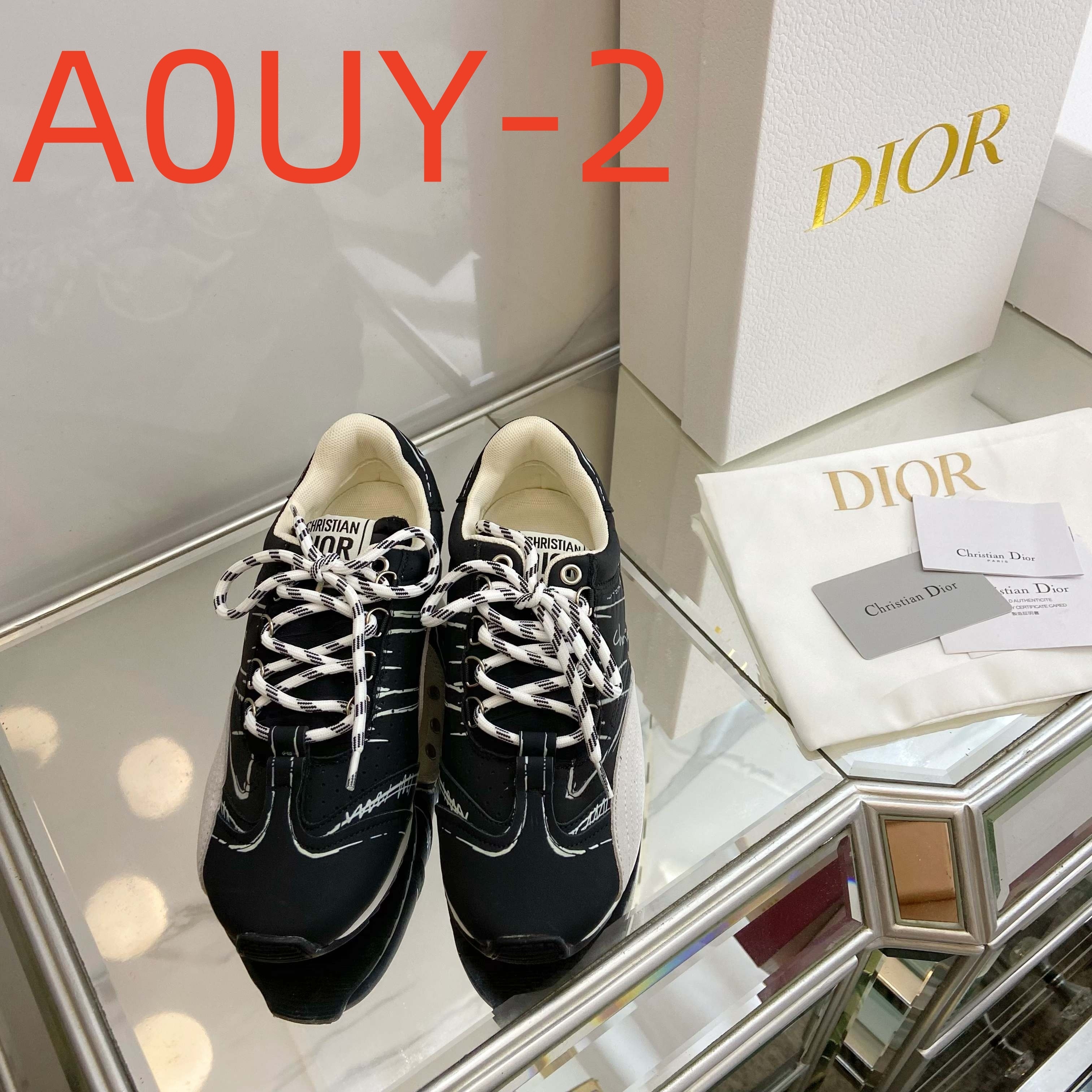 A0UY  $58.88  SIZE 35-40 gallery