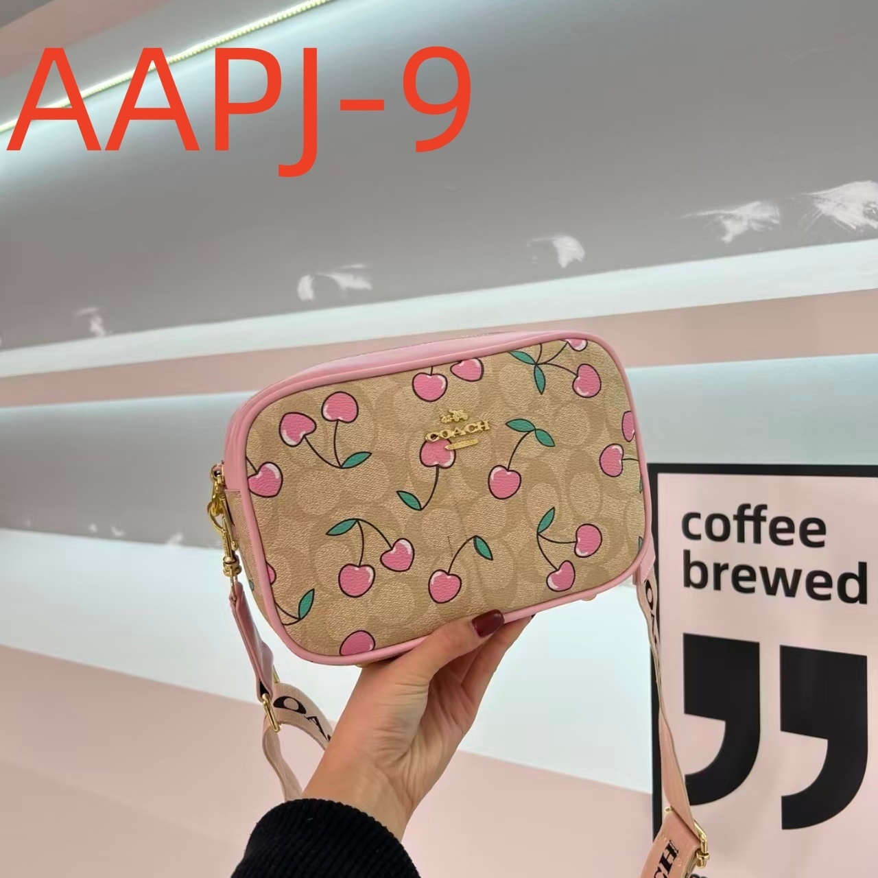 AAPJ  $32.88 gallery