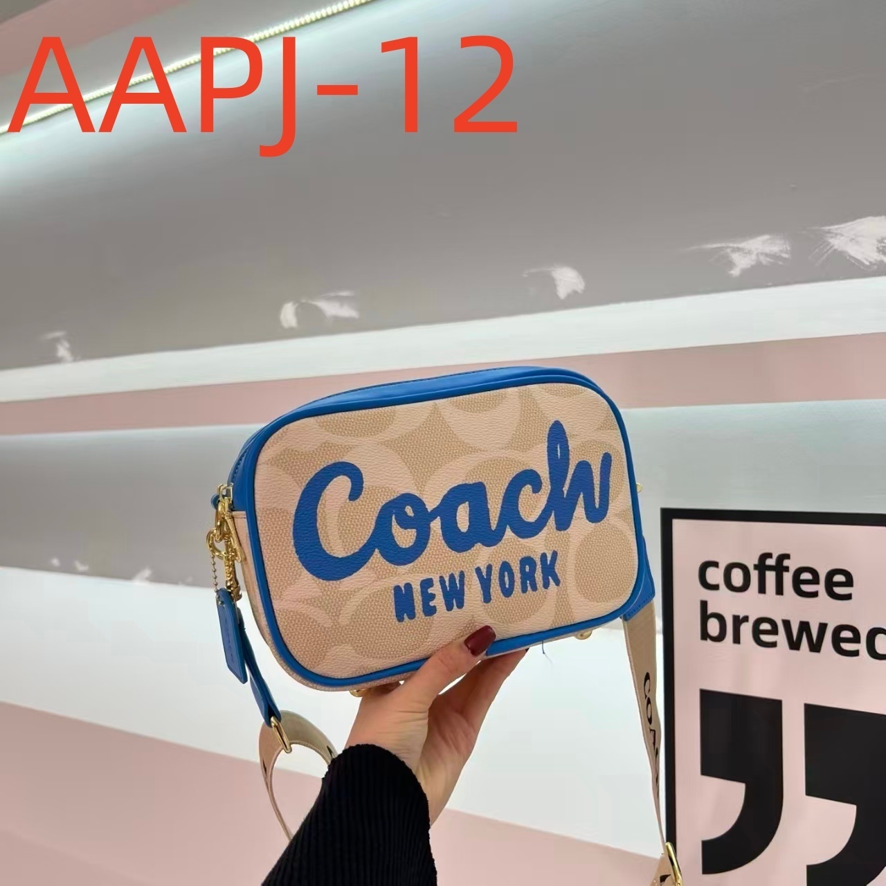 AAPJ  $32.88 gallery