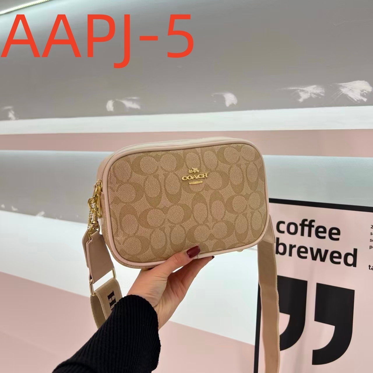 AAPJ  $32.88 gallery