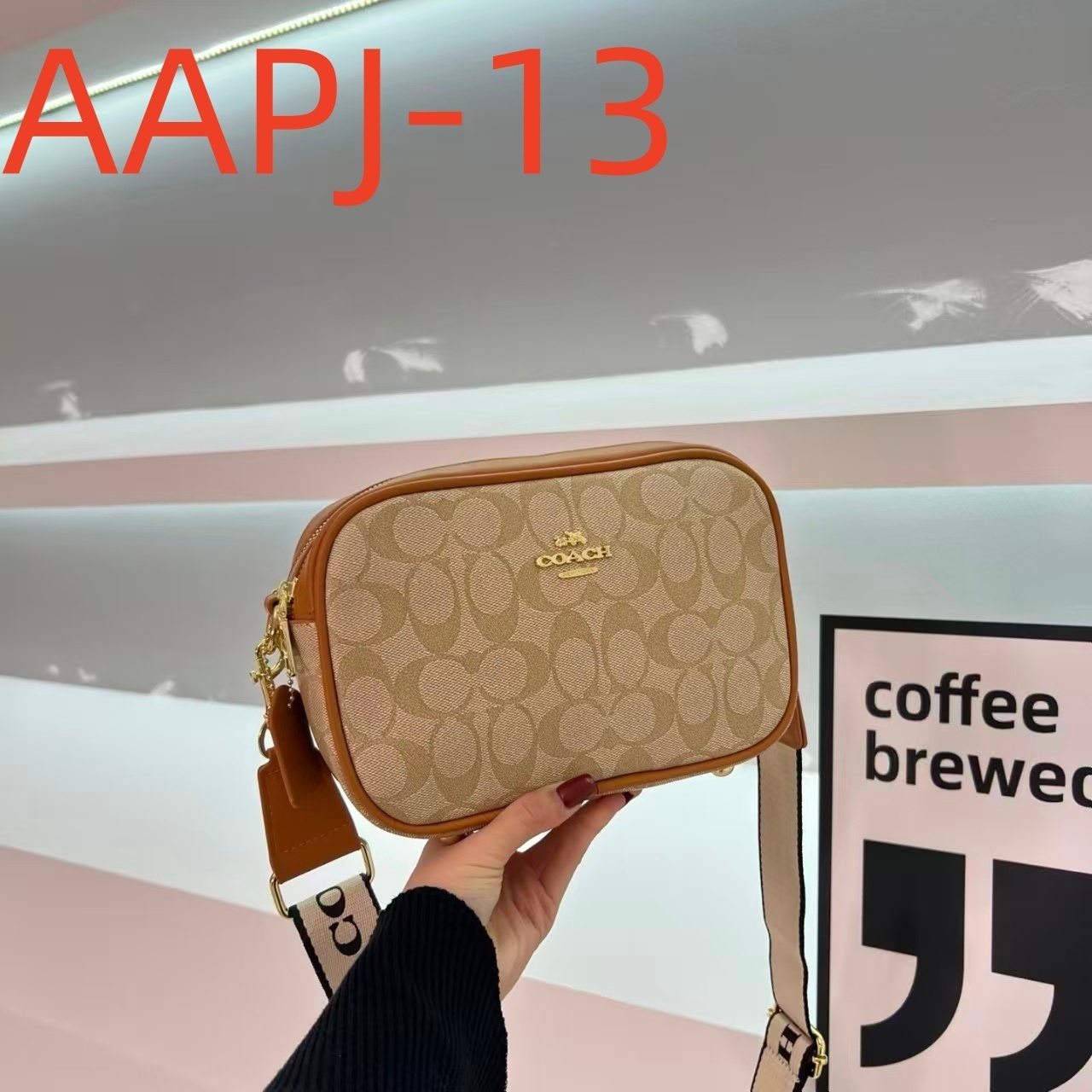 AAPJ  $32.88 gallery