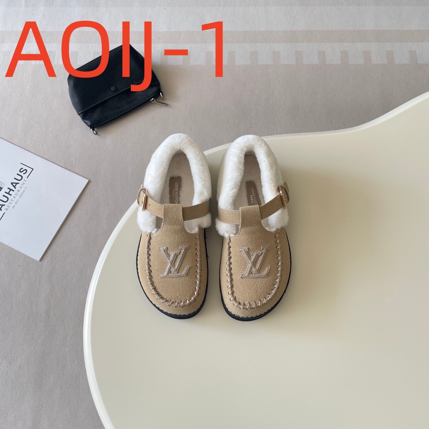 AOIJ  $53.88  SIZE 35-44 gallery