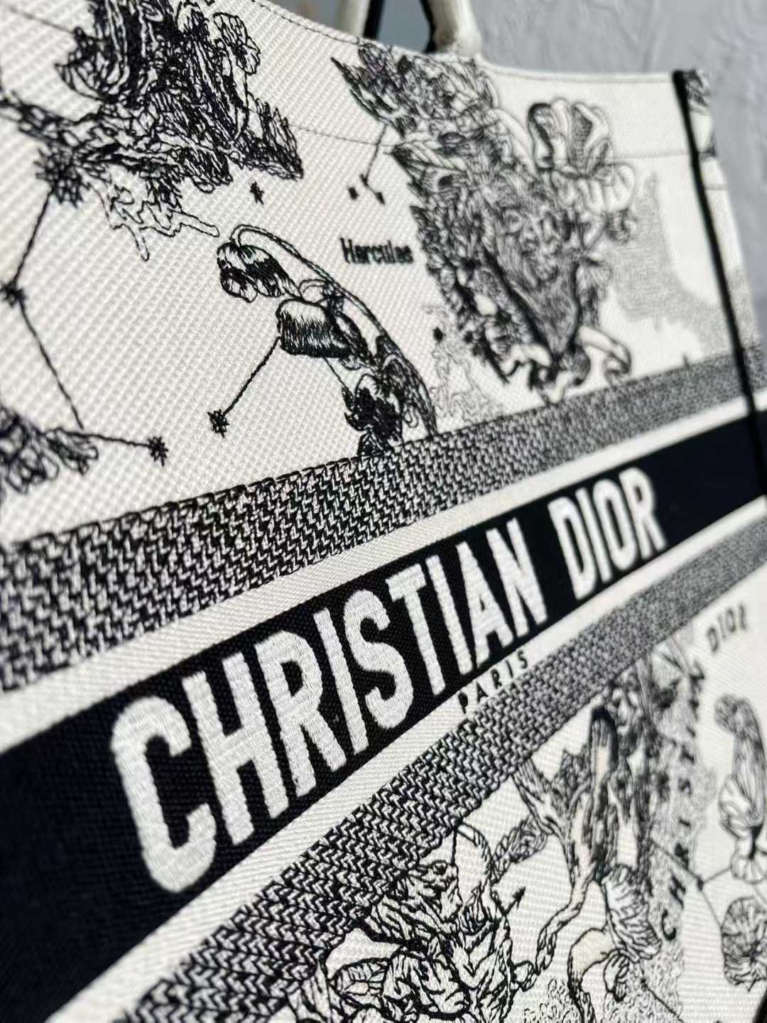 dior gallery