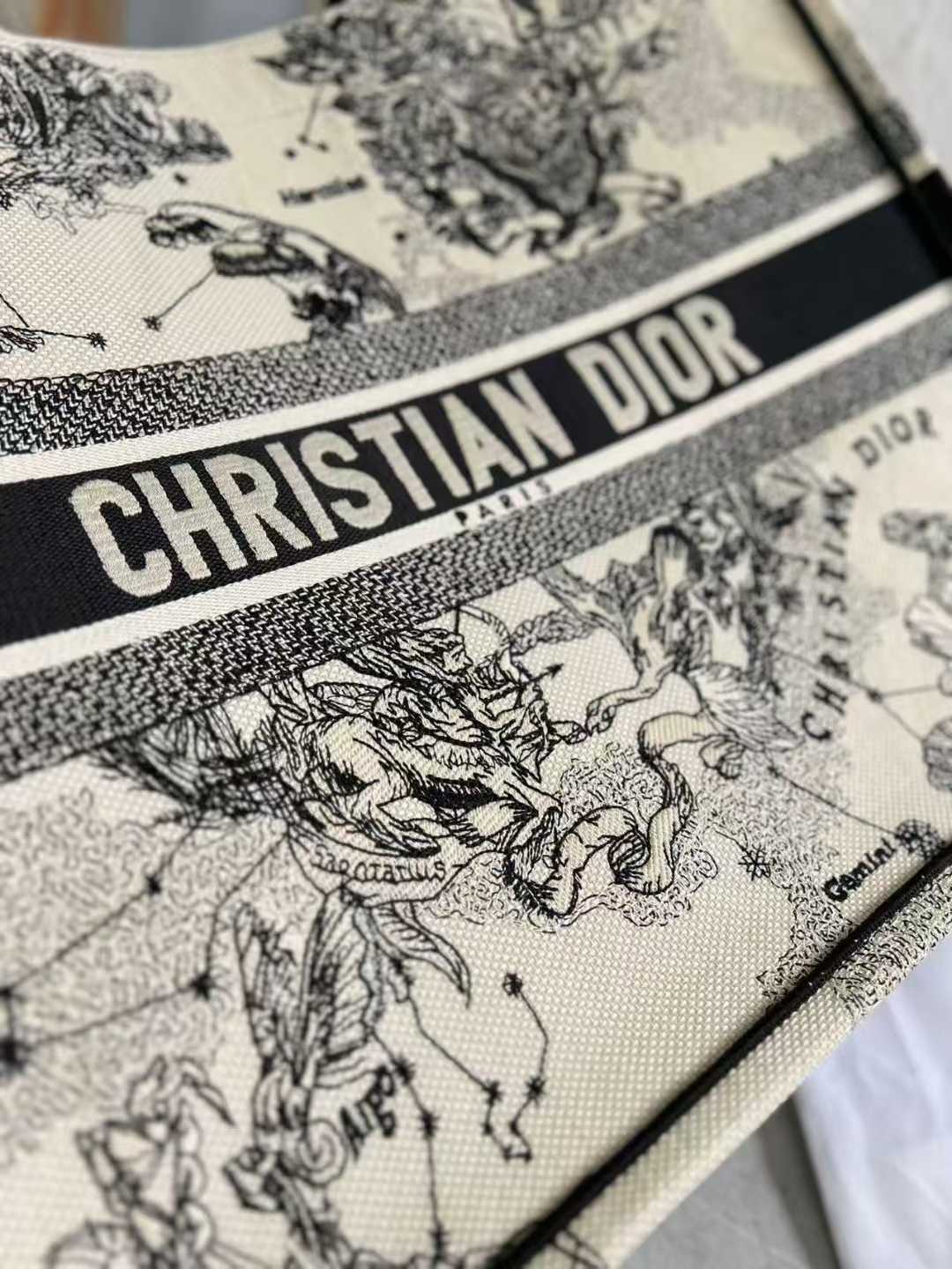 dior gallery