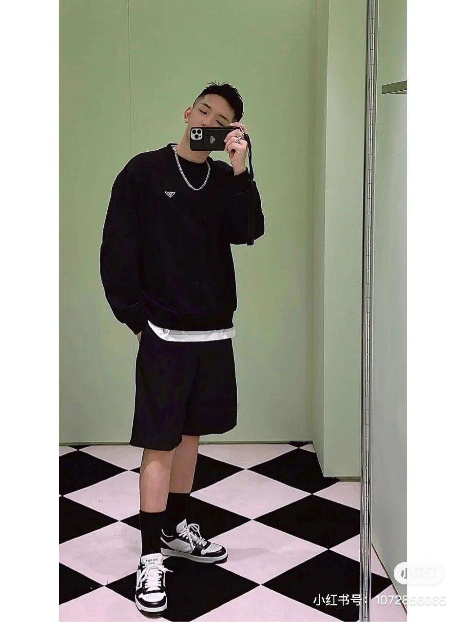 AV809 gallery