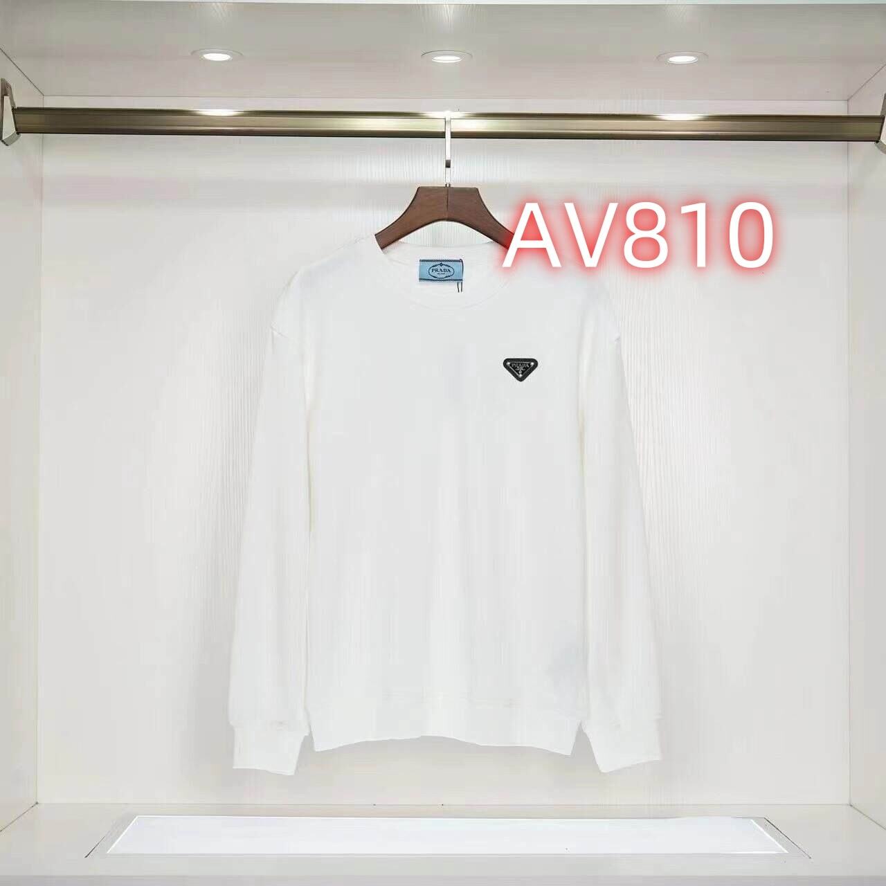 AV809 gallery