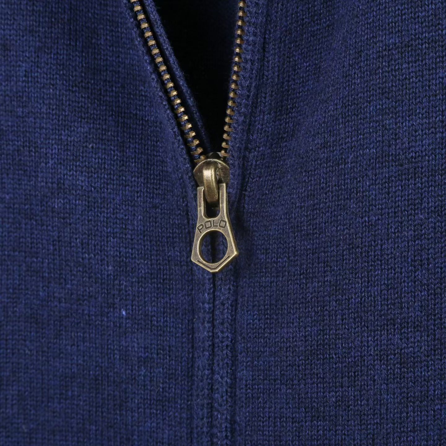 HDA3924 POLO sweater vest gallery