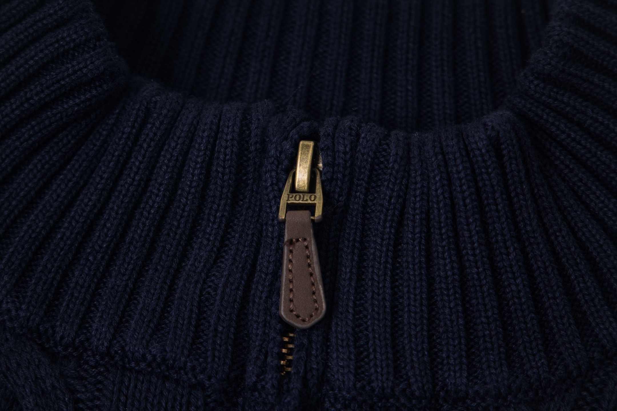 HDA6580 POLO sweater gallery