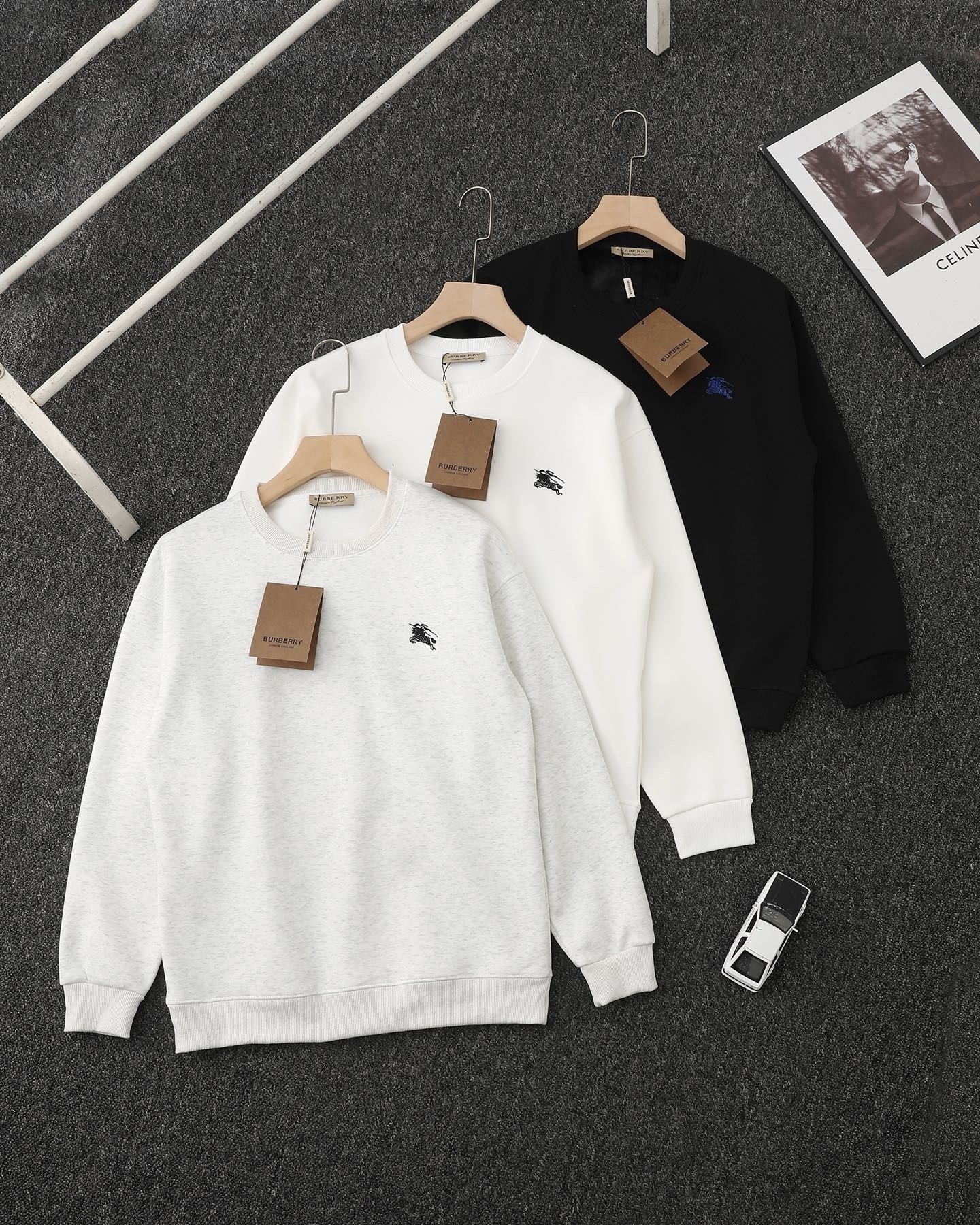 HDA6930 BURBERRY sweatshirt gallery