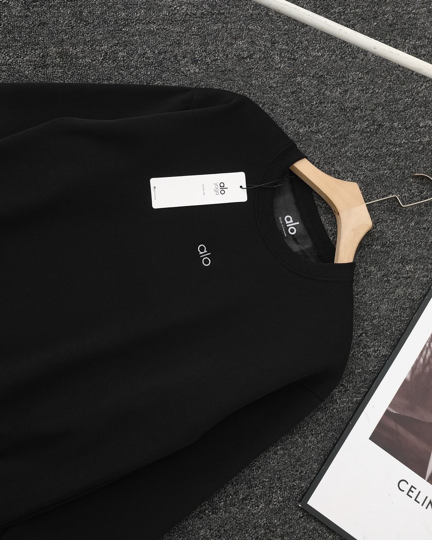 HDA6976 alo sweatshirt gallery