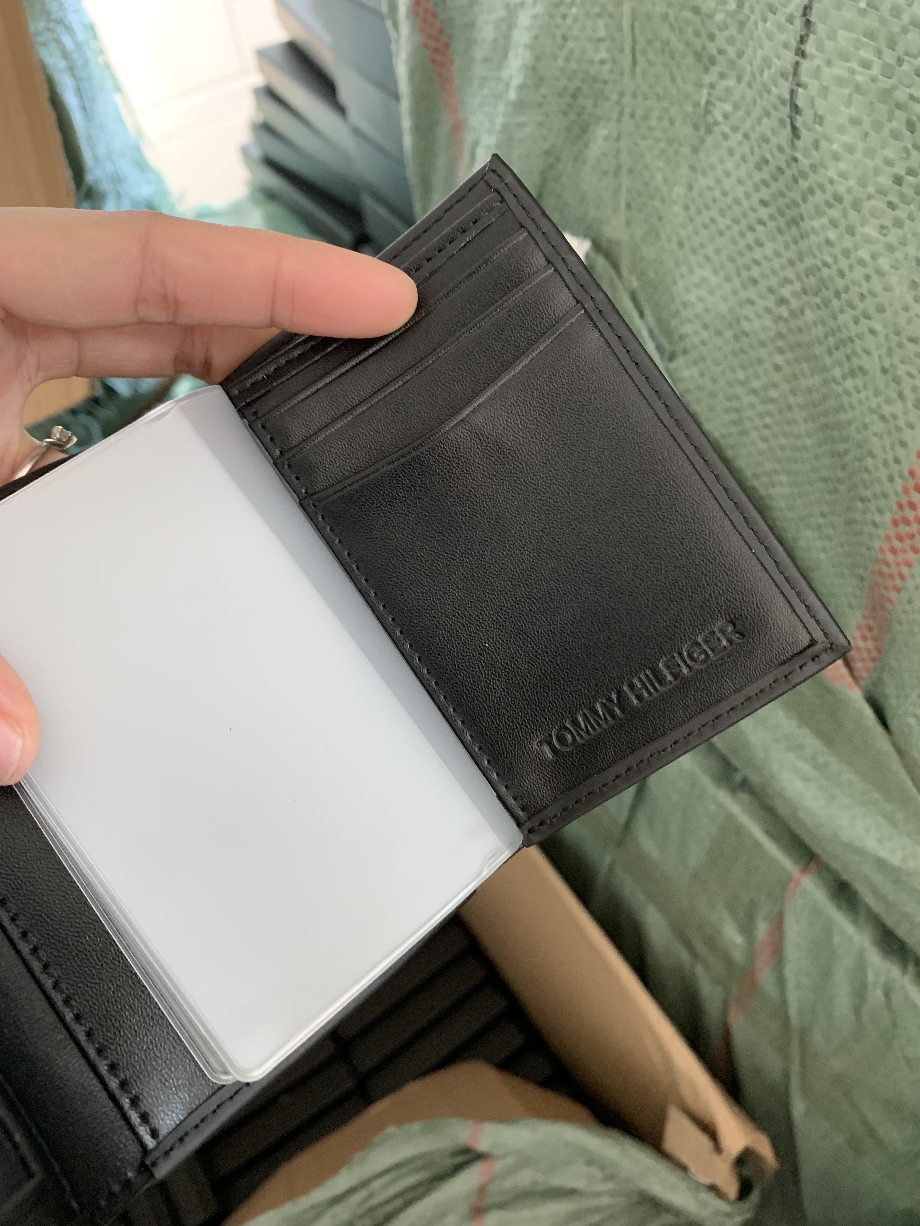 HDA7057 TOMMY wallet gallery