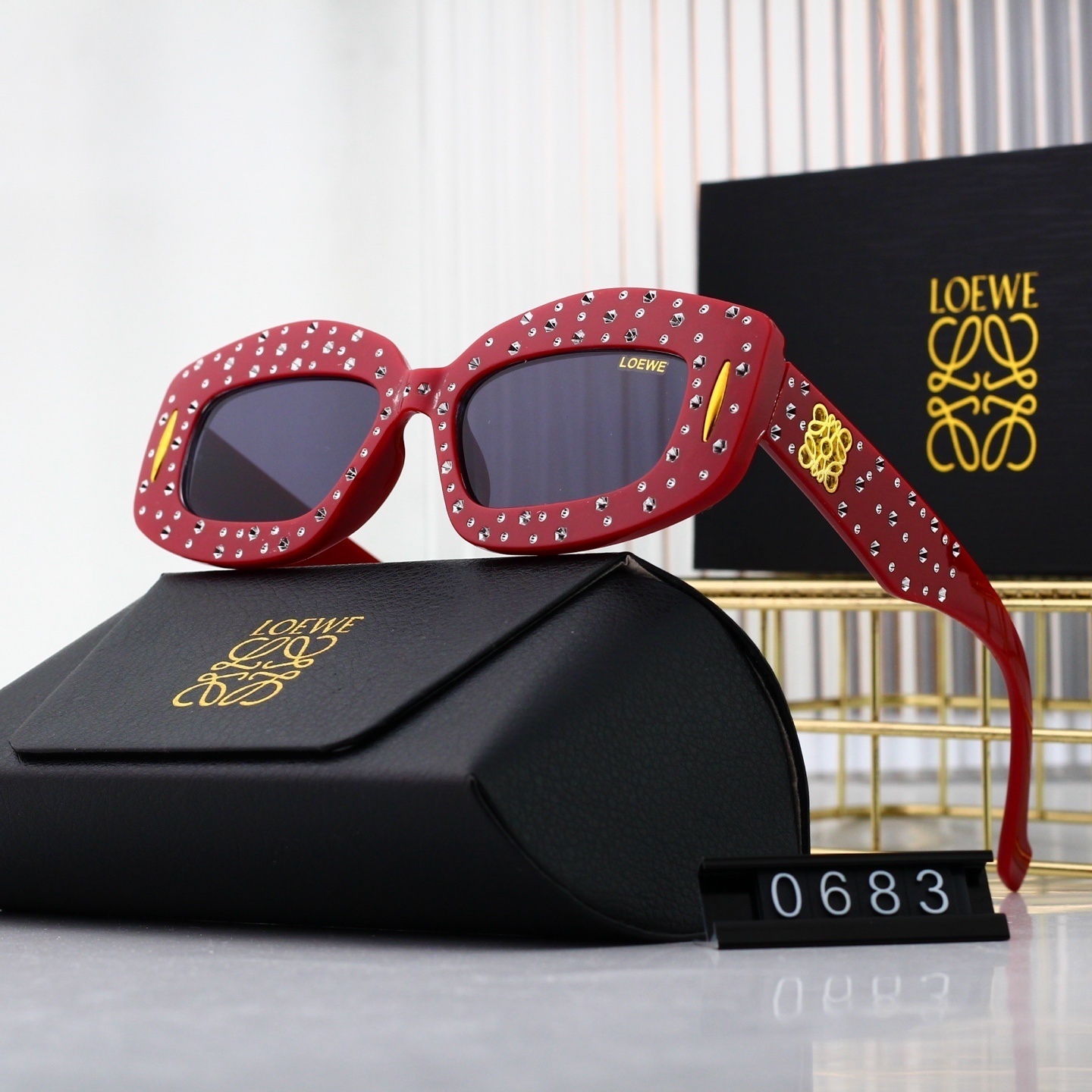 HDA7118 LOEWE glasses gallery
