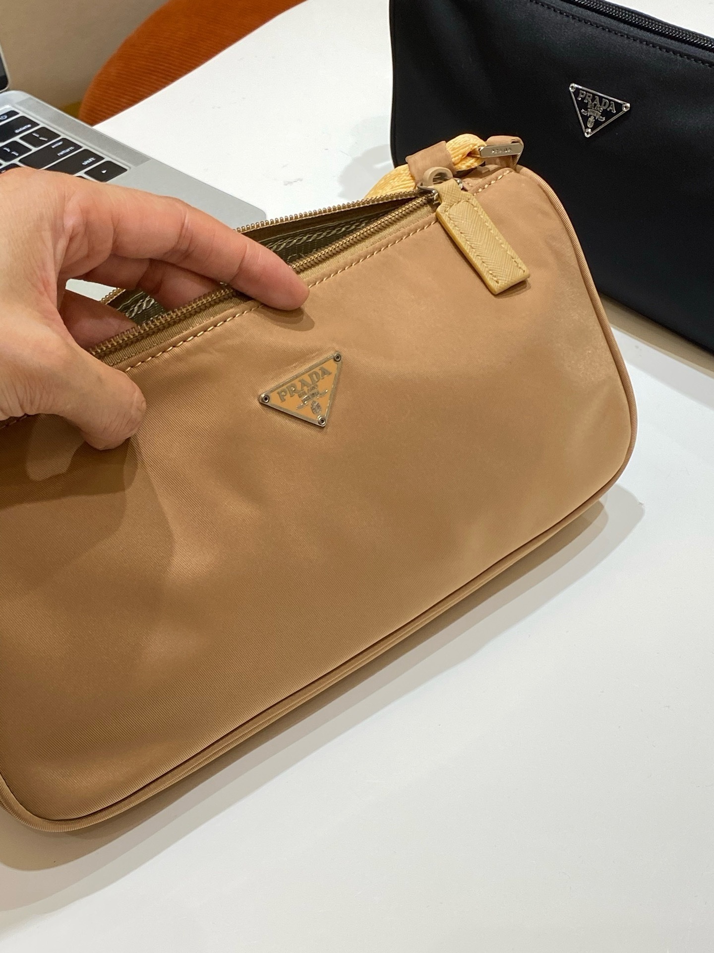 HDA7393 PRADA handbag gallery