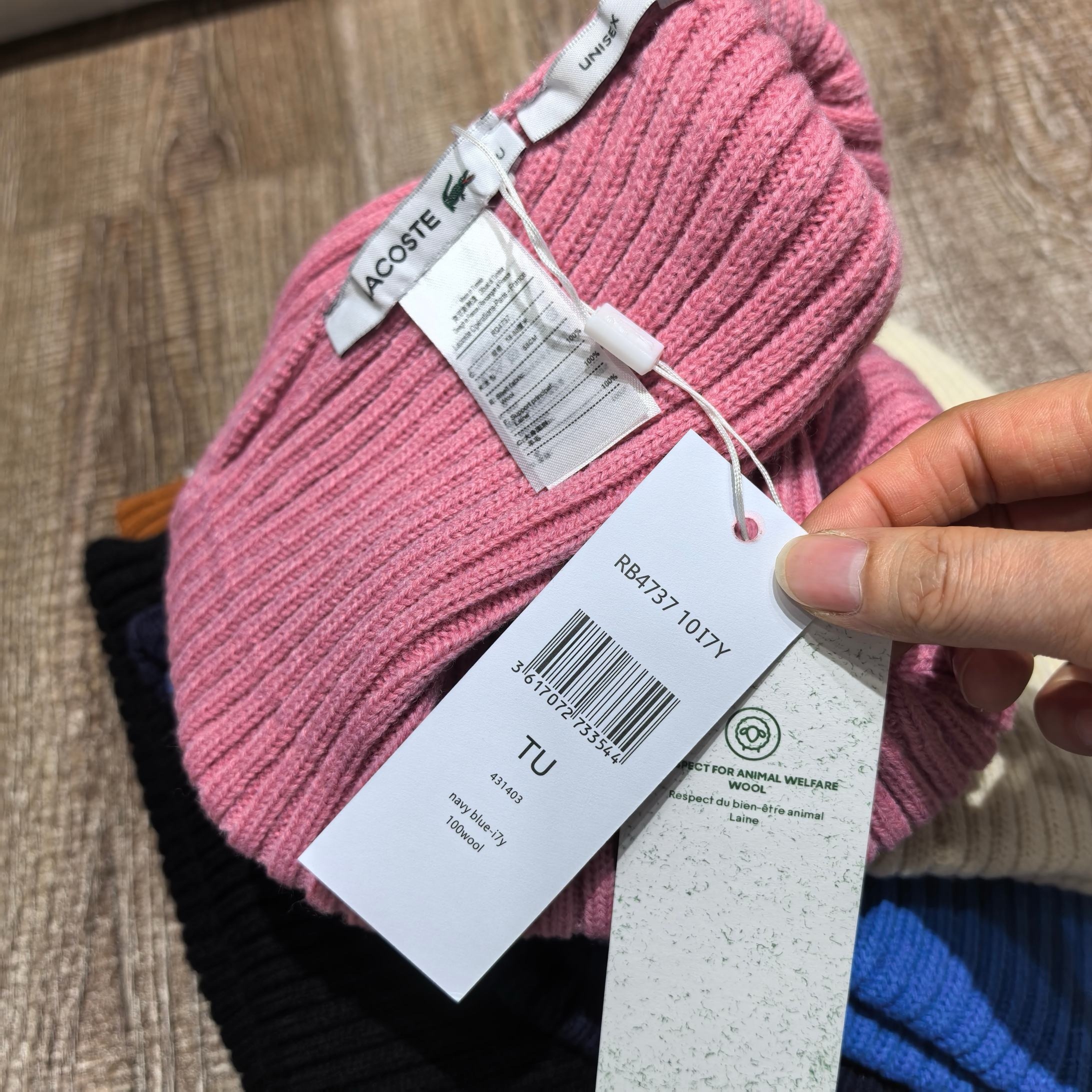 HDA7452 LACOSTE hat gallery