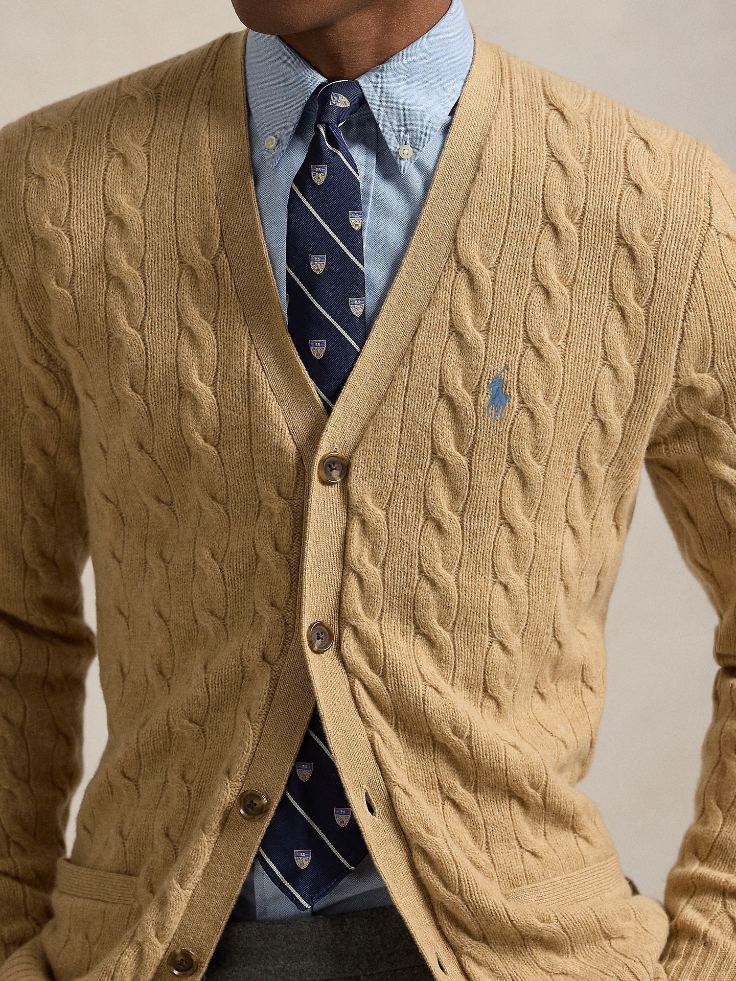 HDA7470 POLO sweater gallery