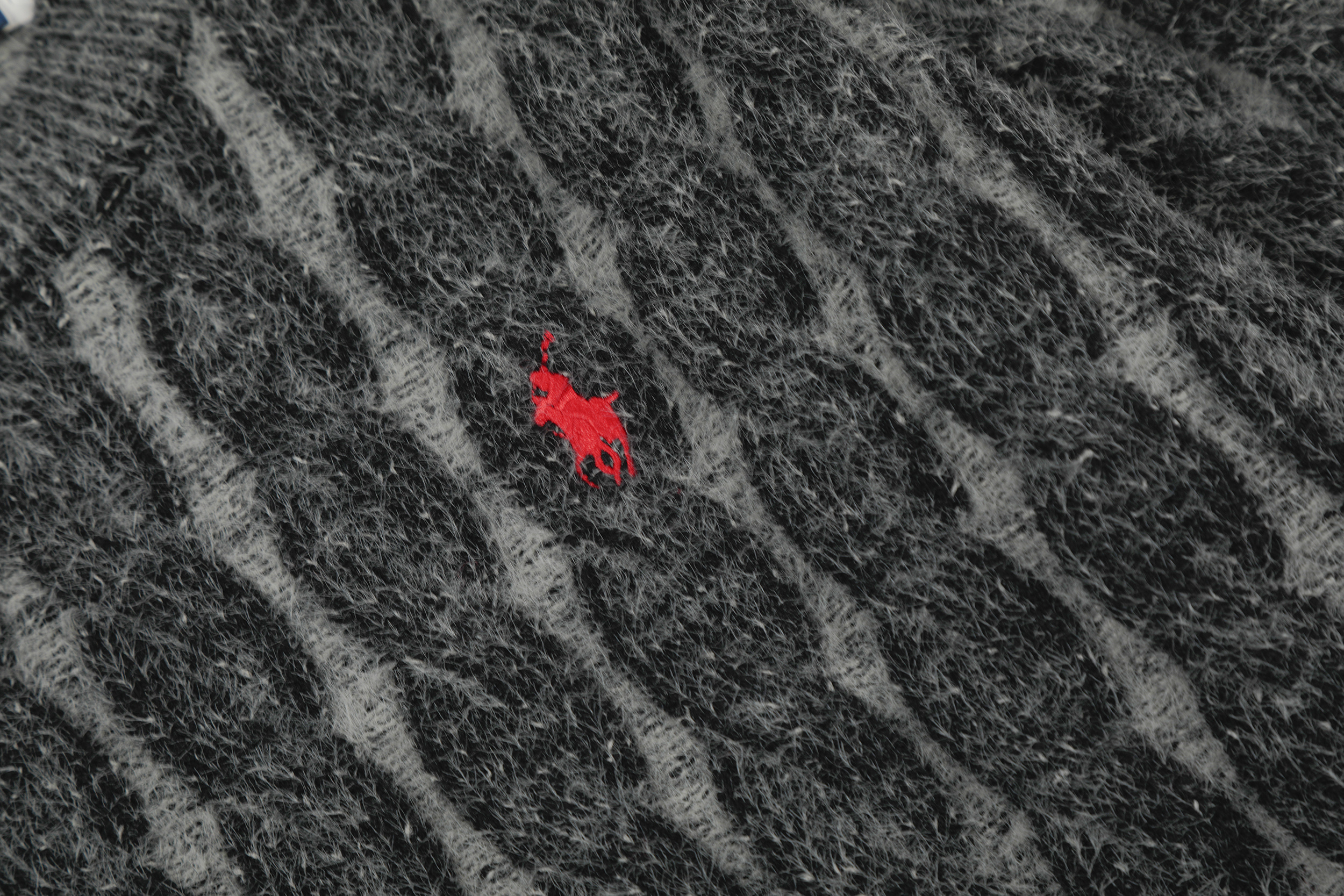 HDA7484 POLO sweater gallery