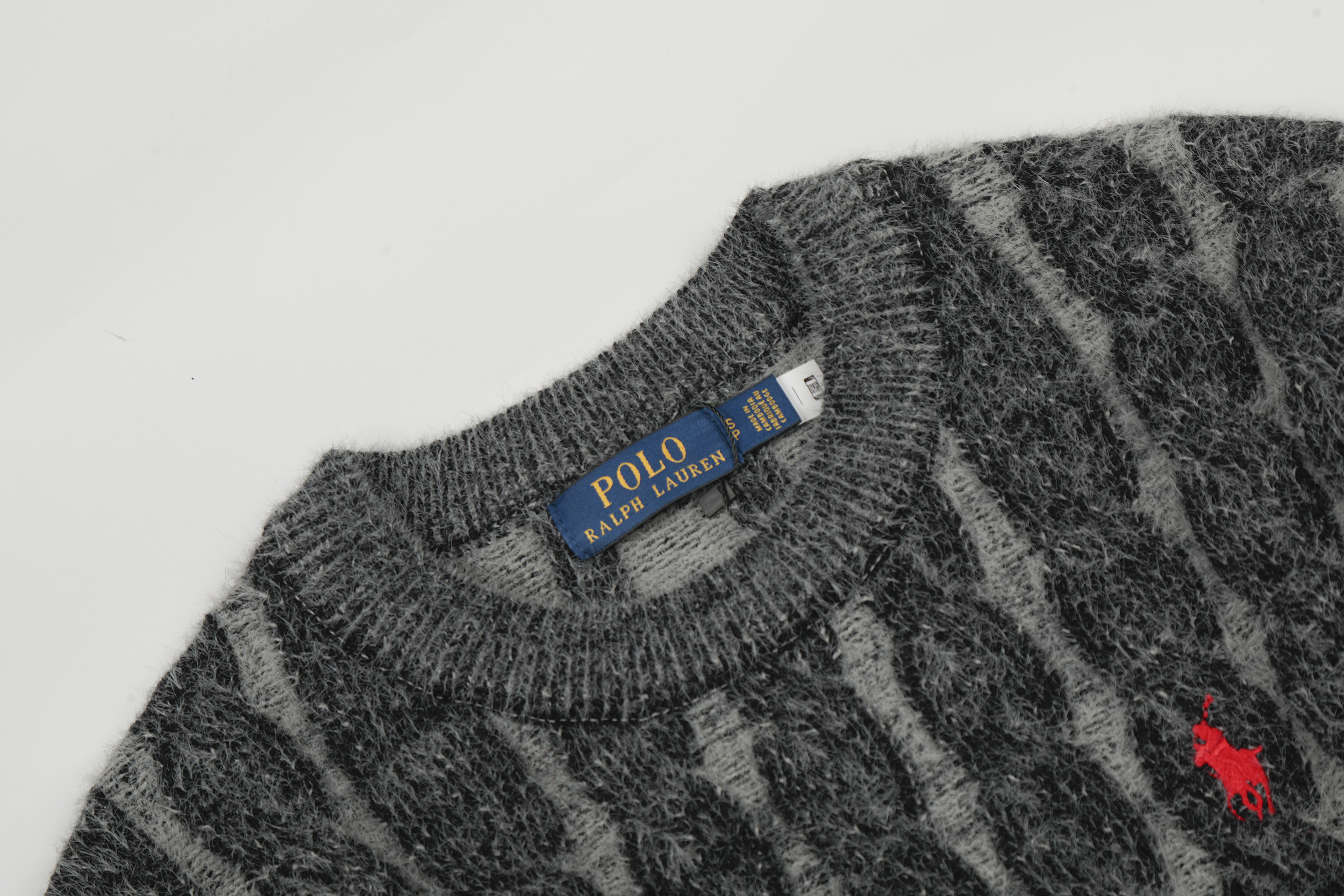 HDA7484 POLO sweater gallery