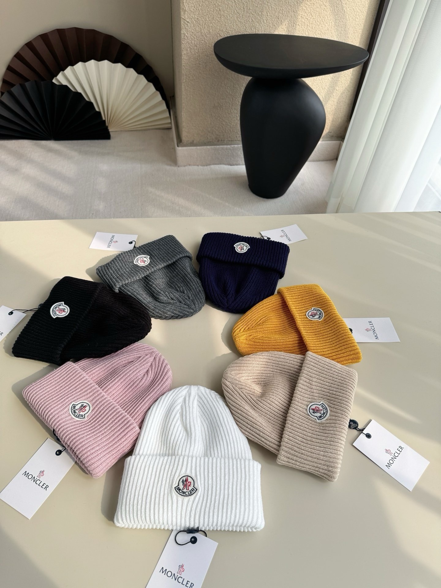 HDA7496 MONCLER hat gallery