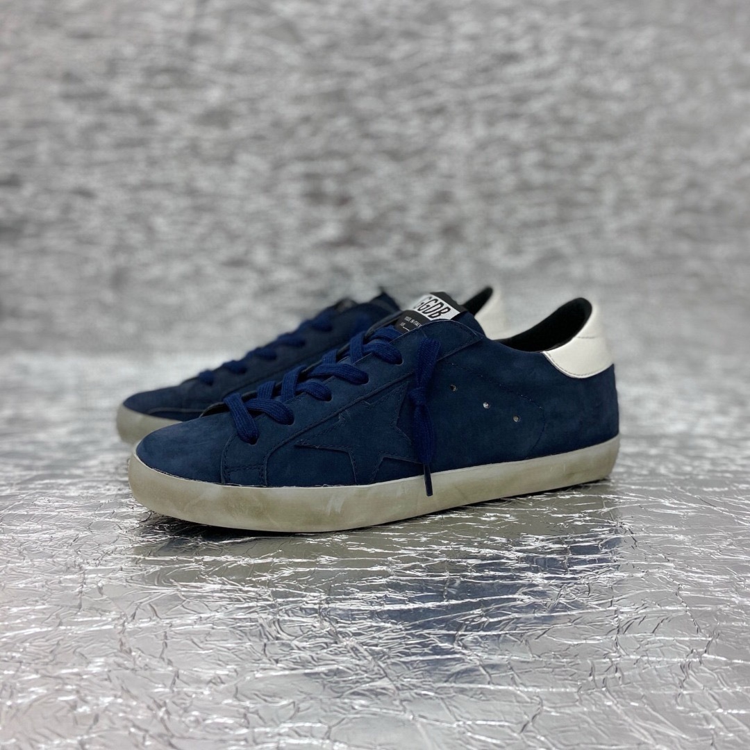 HDA7542 GGDB shoes gallery