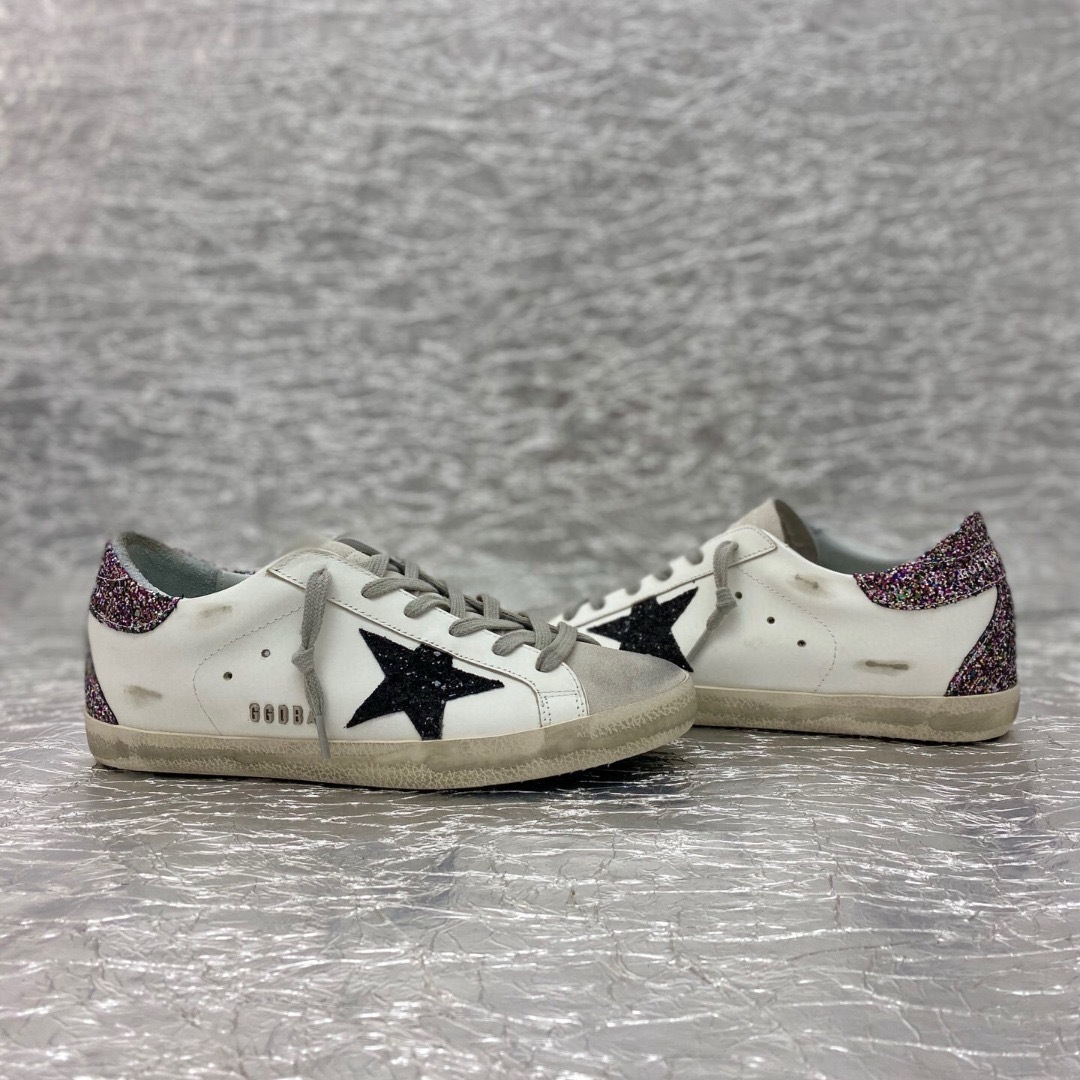 HDA7542 GGDB shoes gallery