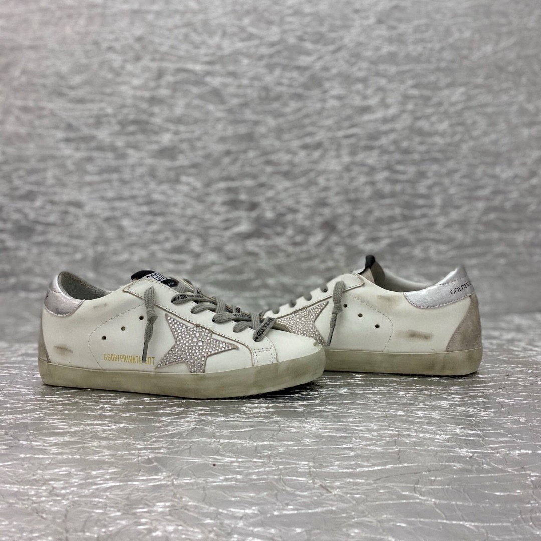 HDA7542 GGDB shoes gallery