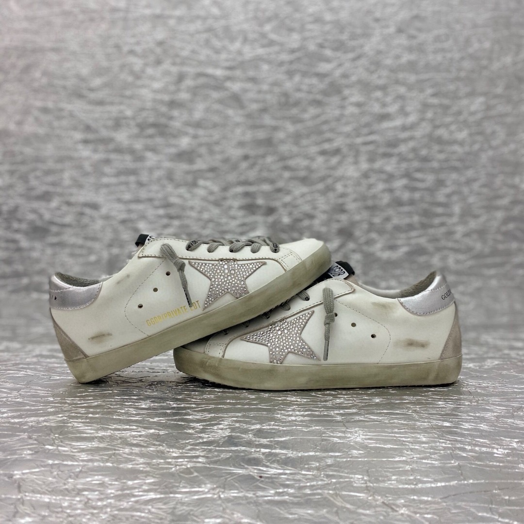 HDA7542 GGDB shoes gallery