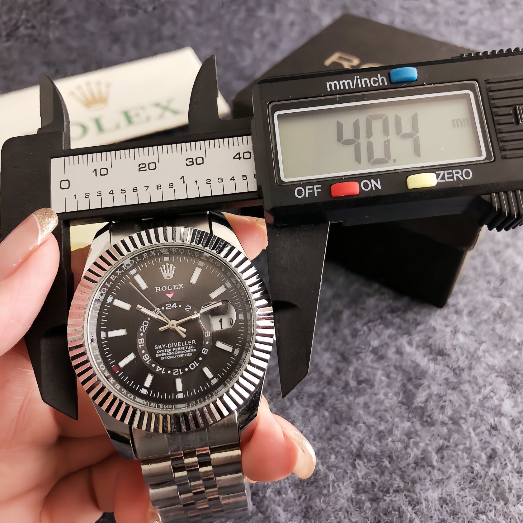 HDA7841 ROLEX watch gallery