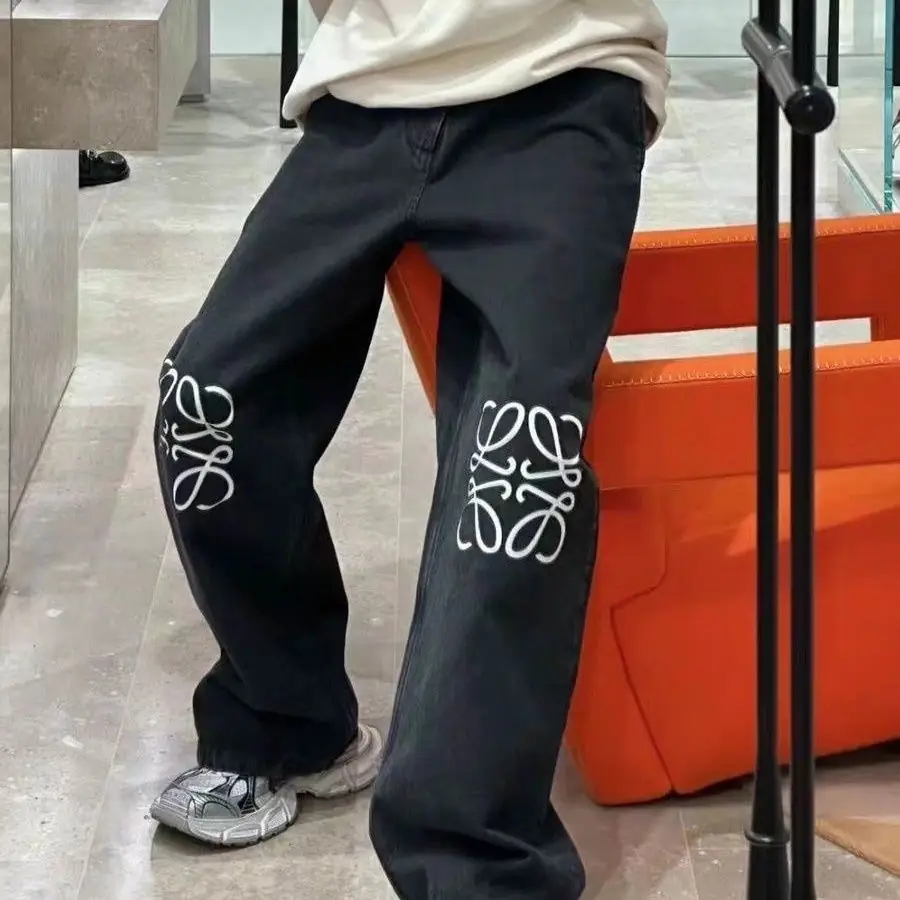 9010-54$-LOEWE gallery