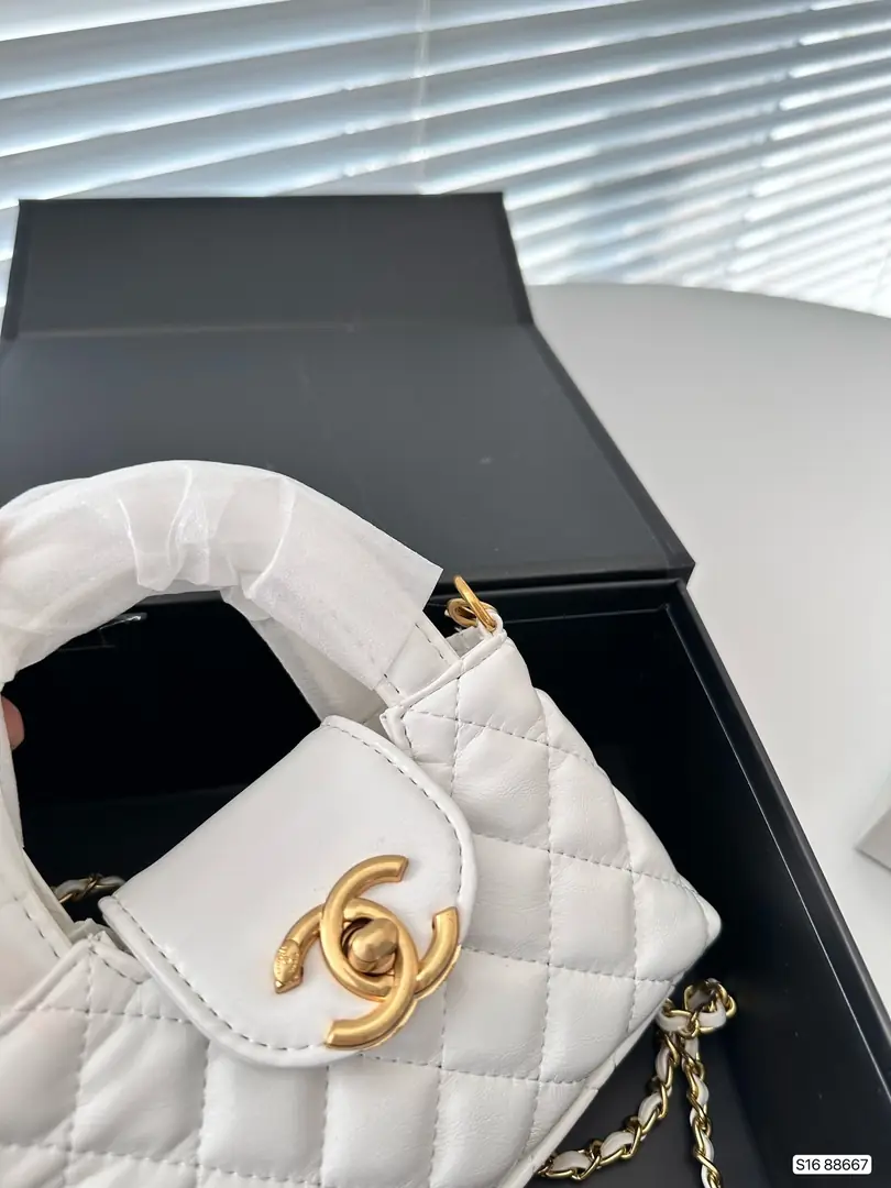 9026-54.2$-CHANEL gallery