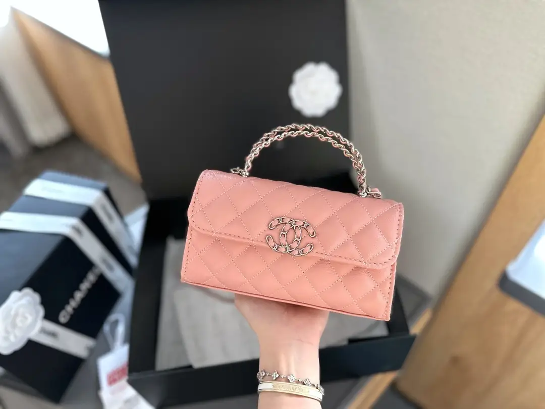 9153-62$-chanel gallery