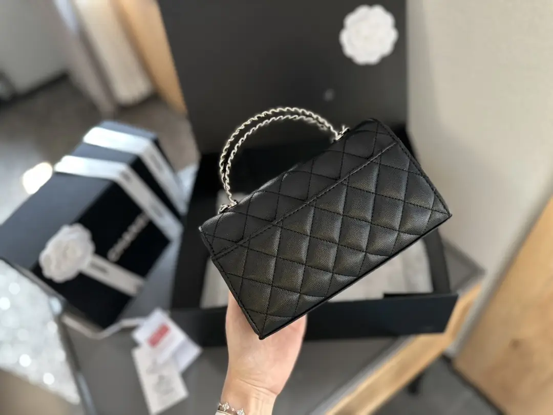 9153-62$-chanel gallery