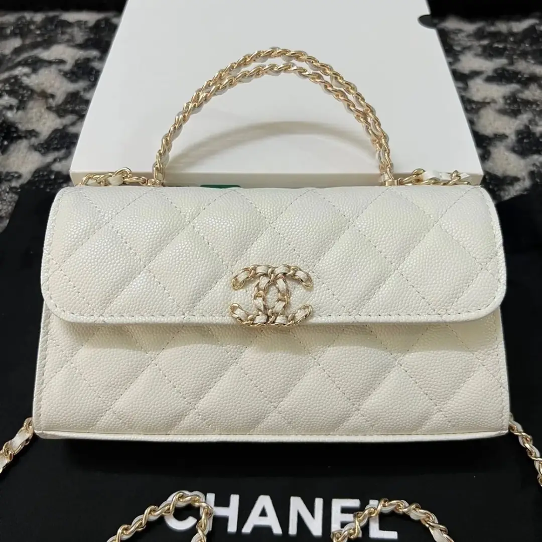 9153-62$-chanel gallery