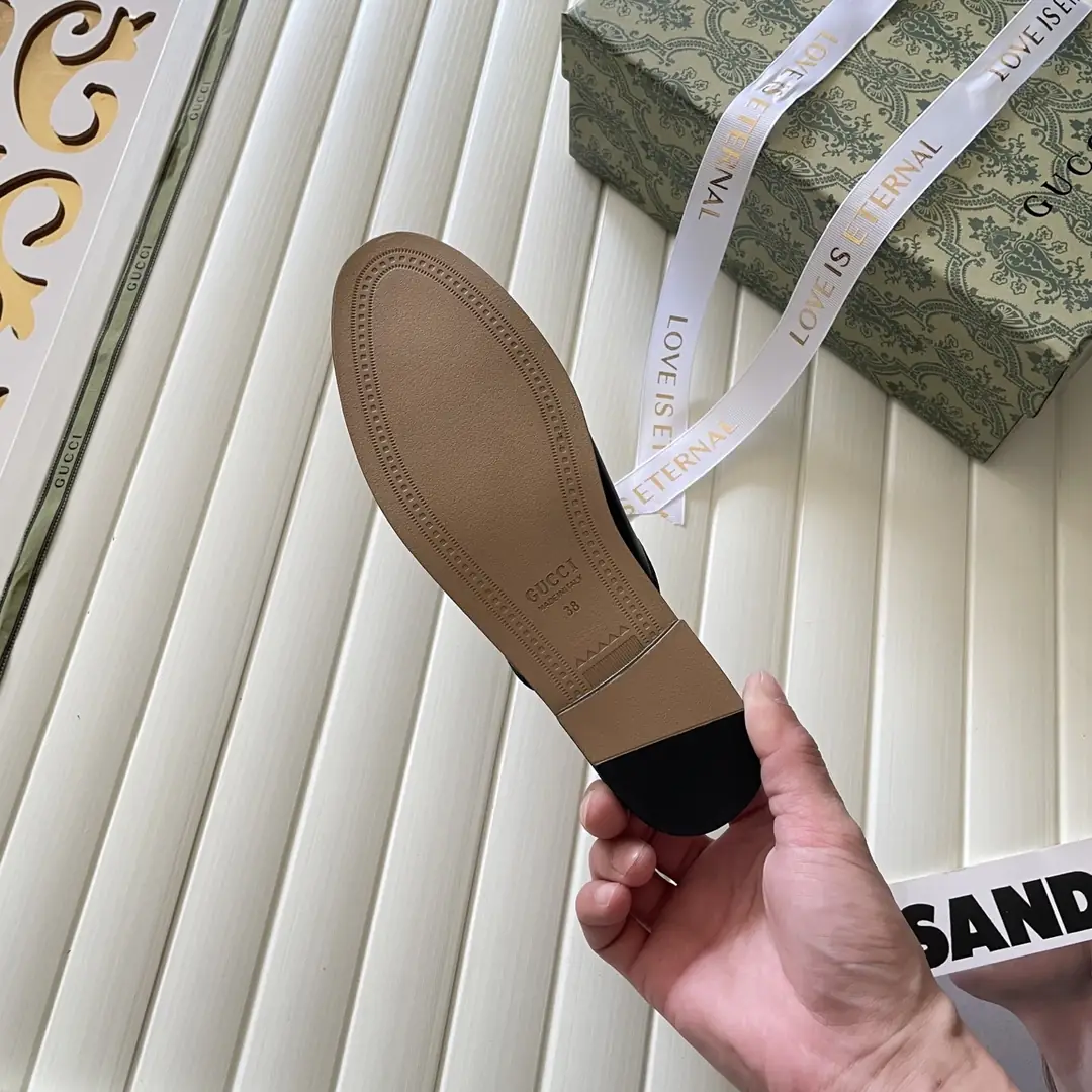 9168-57$-GUCCI gallery