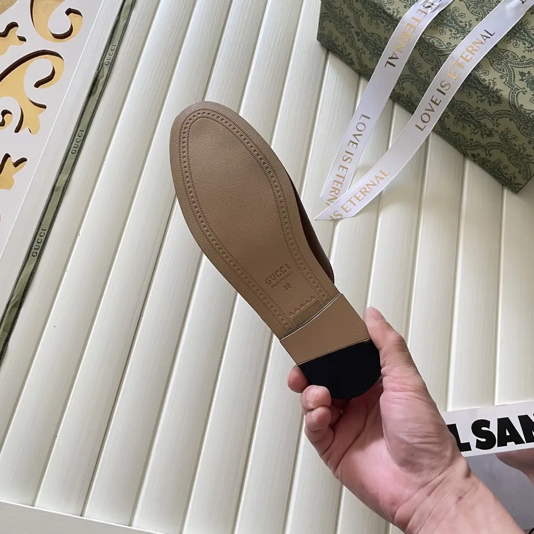 9168-57$-GUCCI gallery