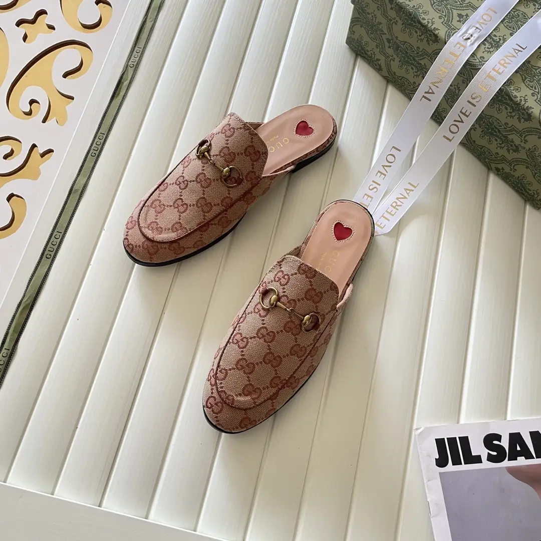 9168-57$-GUCCI gallery