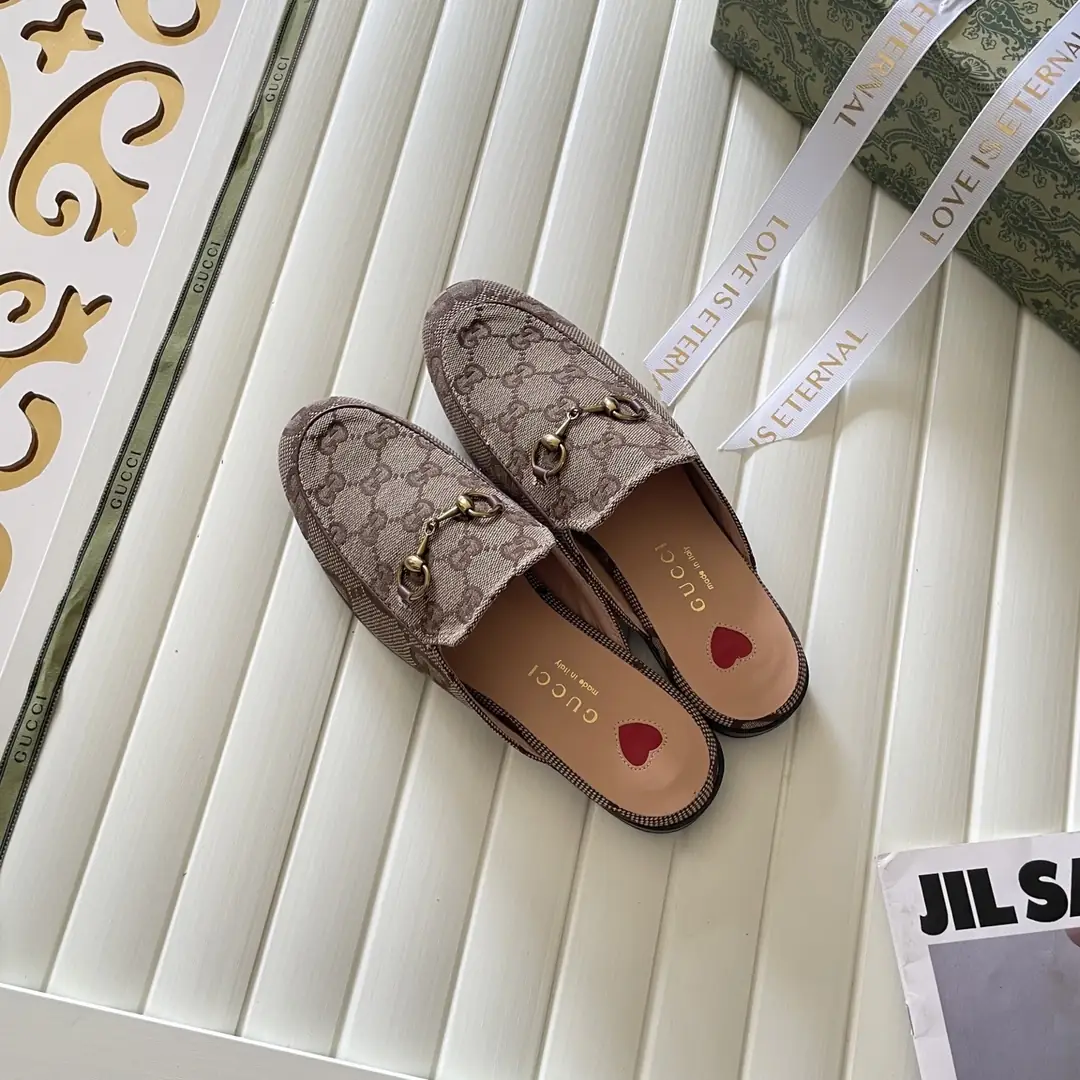 9168-57$-GUCCI gallery