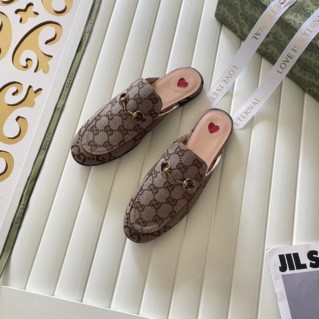 9168-57$-GUCCI gallery