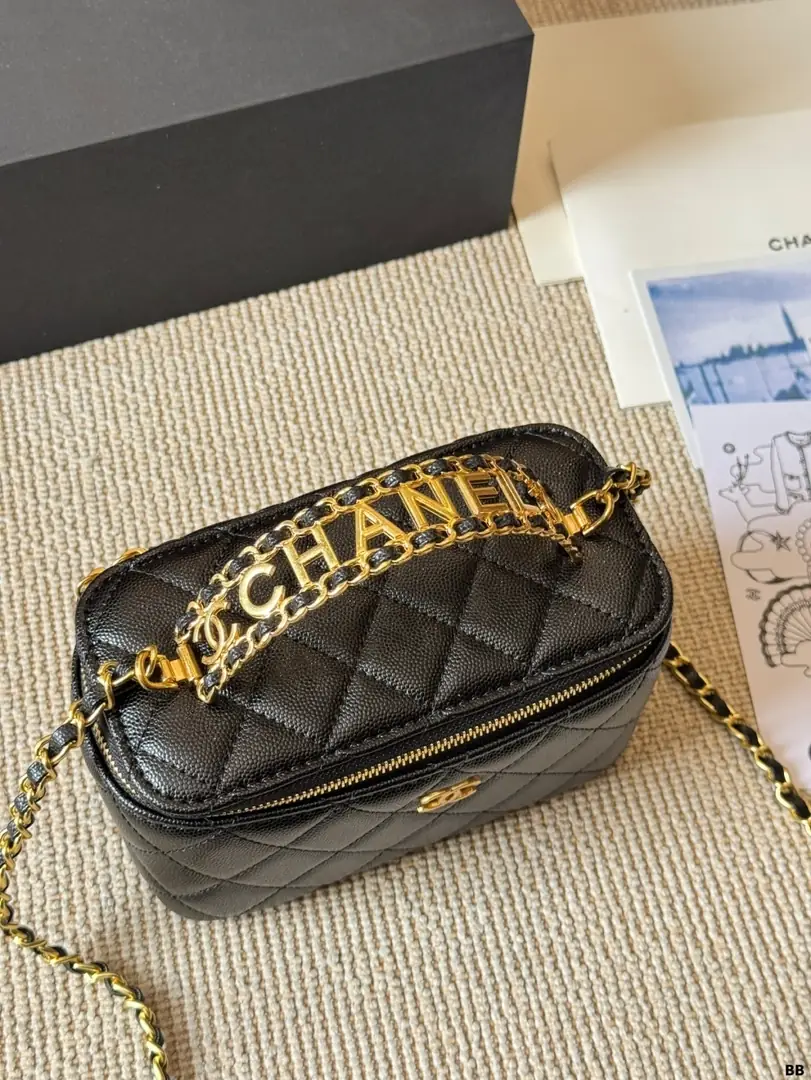 9229-62$-CHANEL gallery
