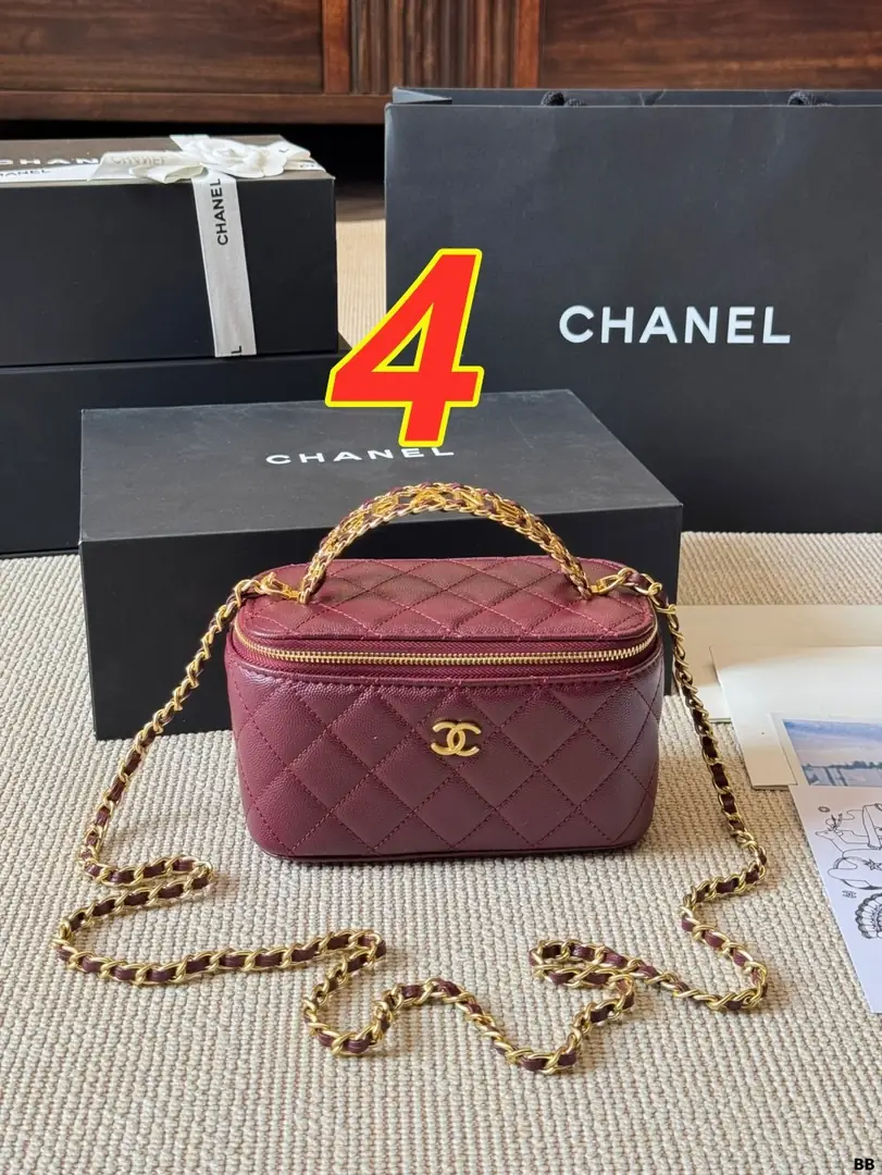 9229-62$-CHANEL gallery