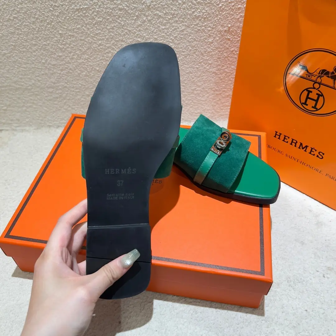 9237-53$-Herm è s gallery