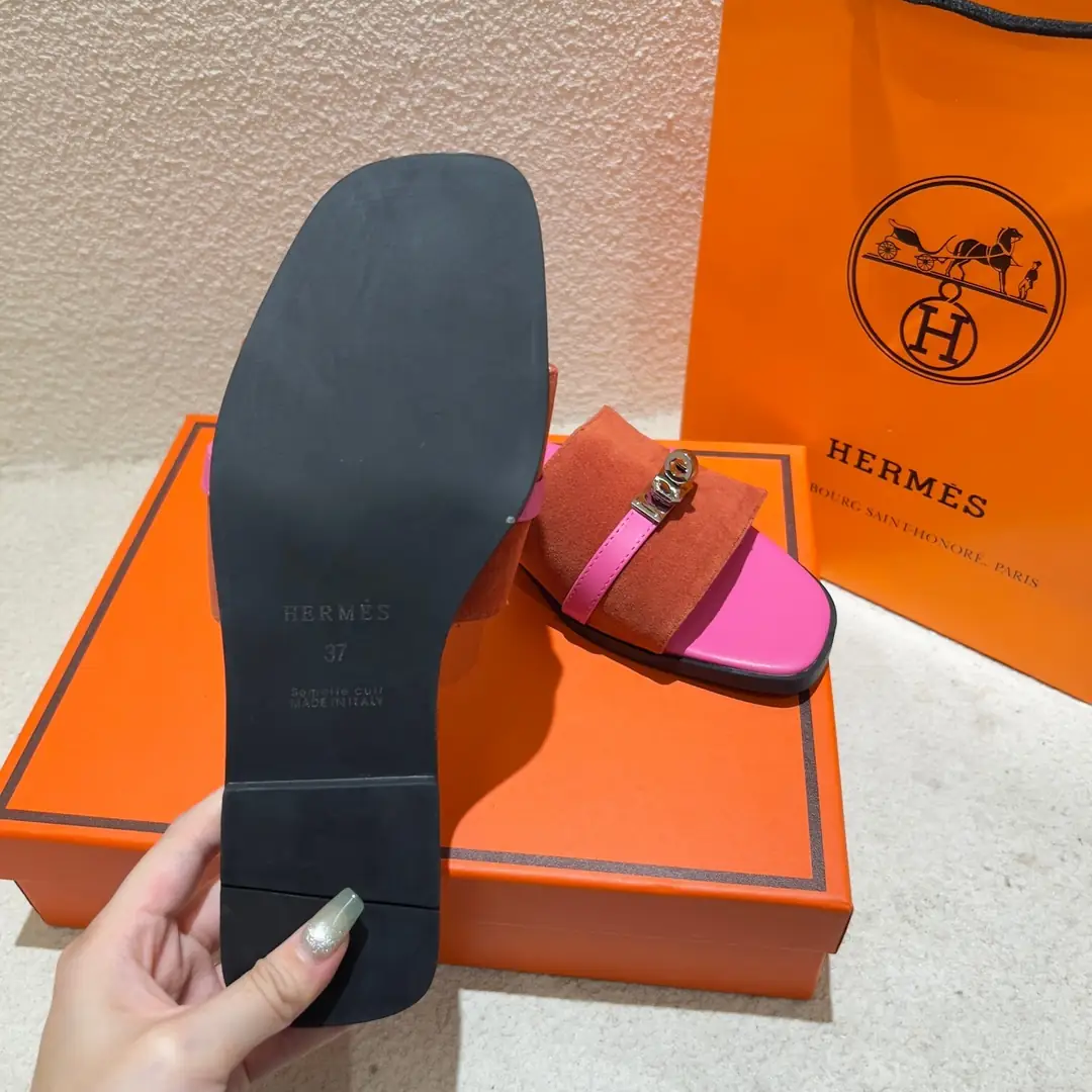 9237-53$-Herm è s gallery