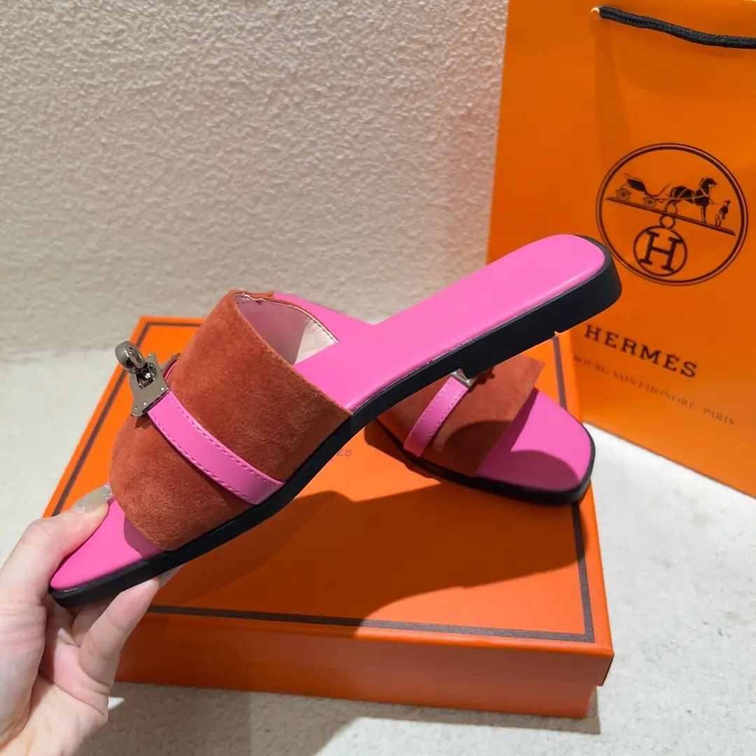 9237-53$-Herm è s gallery