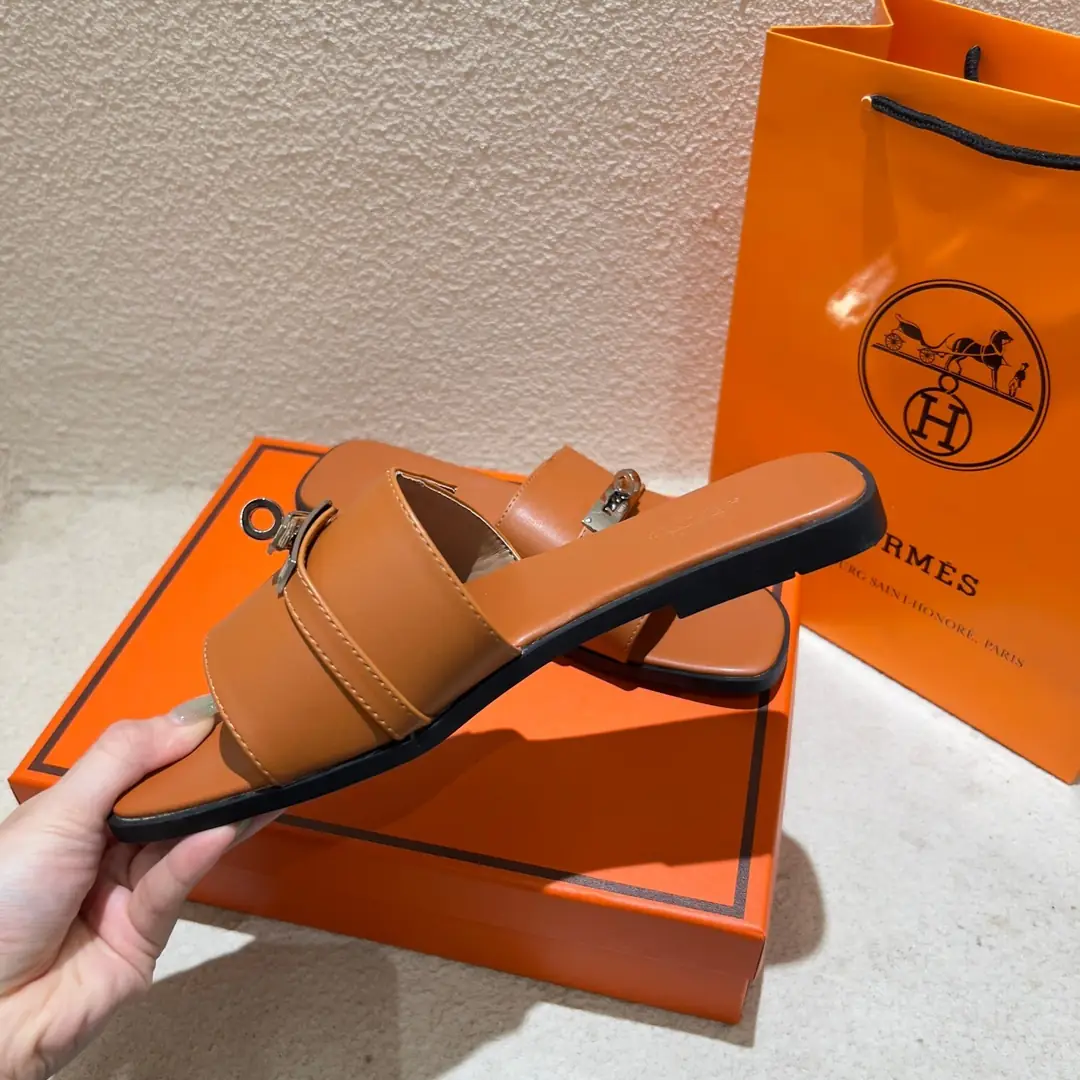 9237-53$-Herm è s gallery