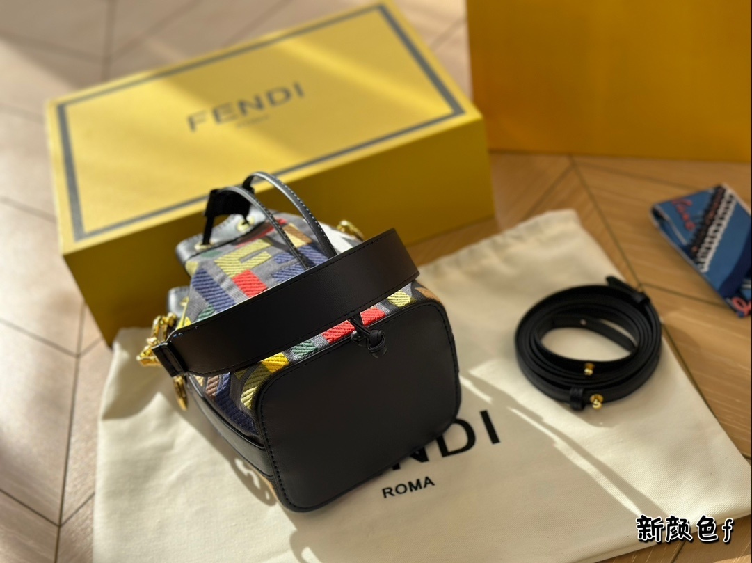 9293-59$-FENDI gallery