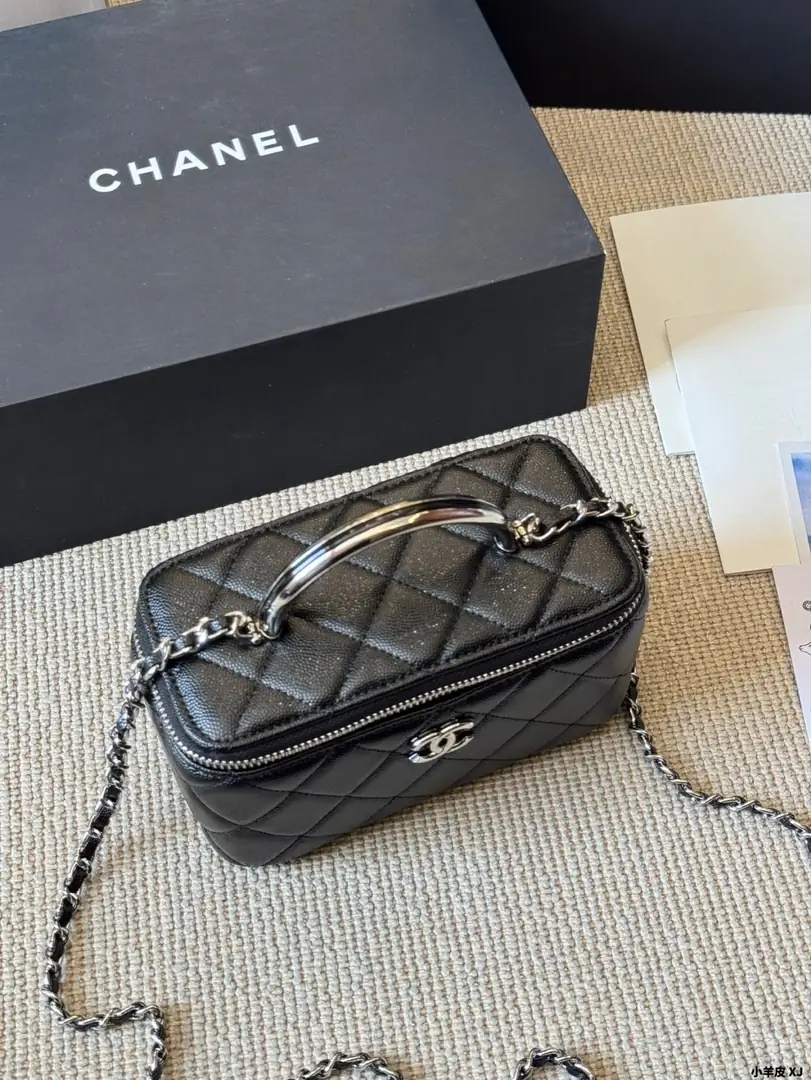 9319-59.99$-CHANEL gallery